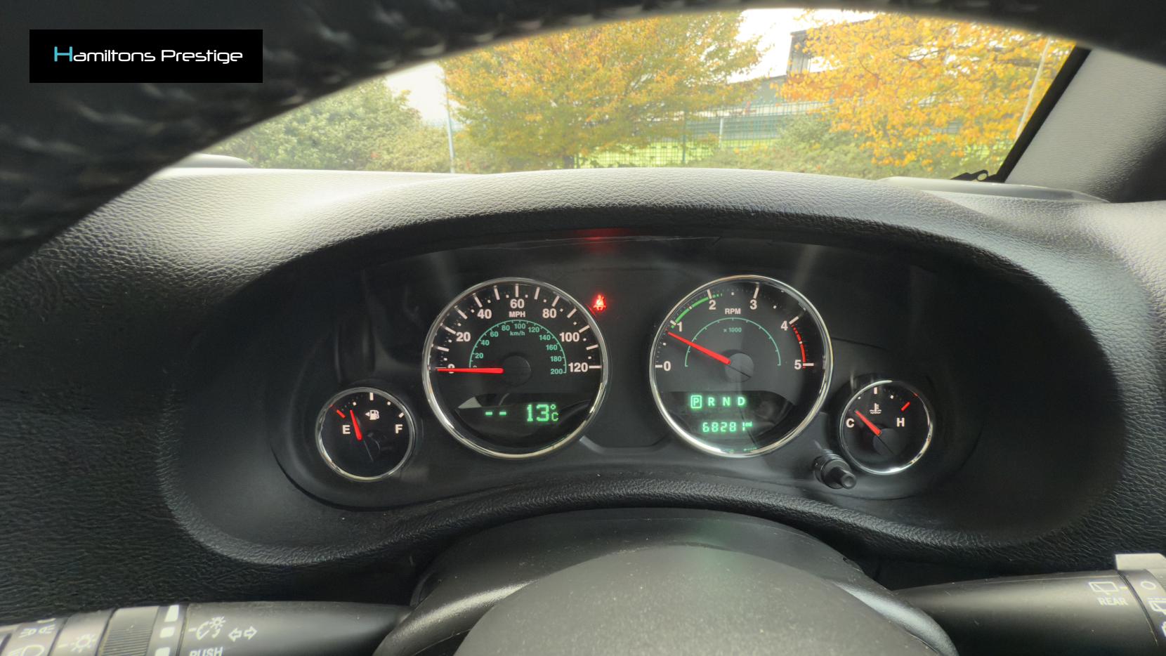 Jeep Wrangler 2.8 CRD Sahara SUV 4dr Diesel Auto 4WD Euro 5 (197 bhp)