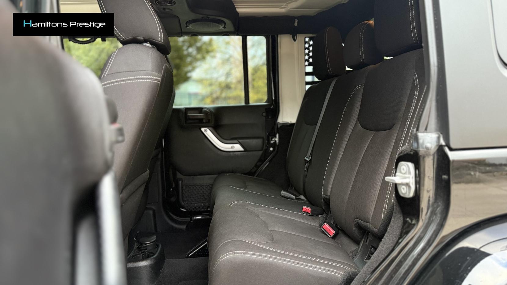 Jeep Wrangler 2.8 CRD Sahara SUV 4dr Diesel Auto 4WD Euro 5 (197 bhp)