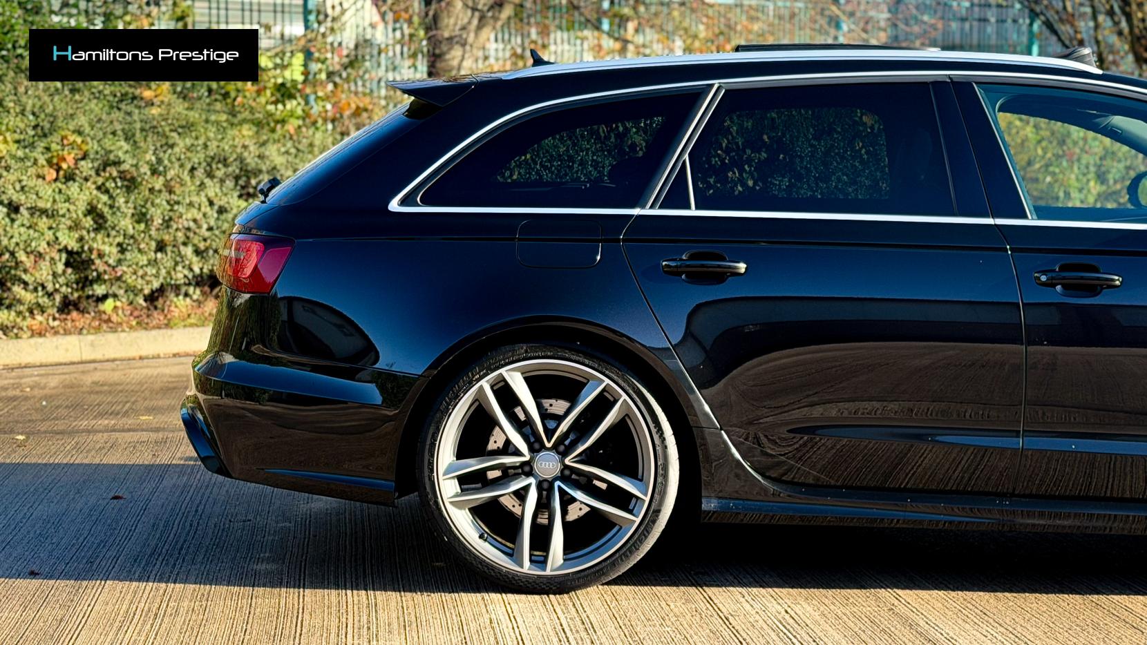 Audi RS6 Avant 4.0 TFSI V8 Estate 5dr Petrol Tiptronic quattro Euro 5 (s/s) (560 ps)