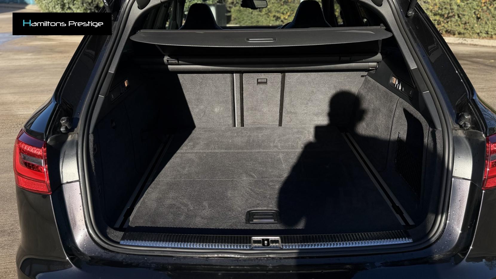 Audi RS6 Avant 4.0 TFSI V8 Estate 5dr Petrol Tiptronic quattro Euro 5 (s/s) (560 ps)