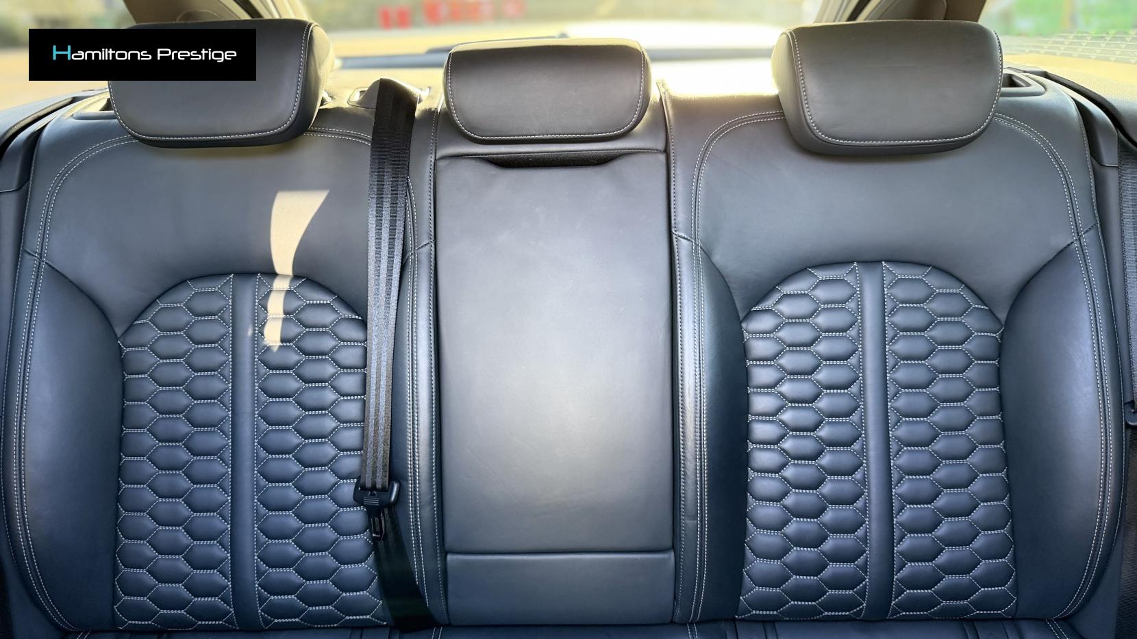 Audi RS6 Avant 4.0 TFSI V8 Estate 5dr Petrol Tiptronic quattro Euro 5 (s/s) (560 ps)