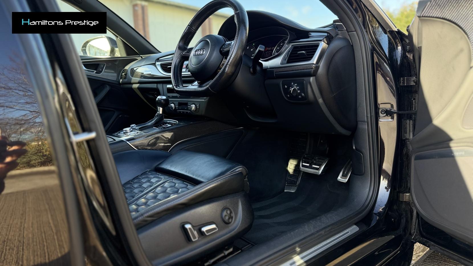 Audi RS6 Avant 4.0 TFSI V8 Estate 5dr Petrol Tiptronic quattro Euro 5 (s/s) (560 ps)