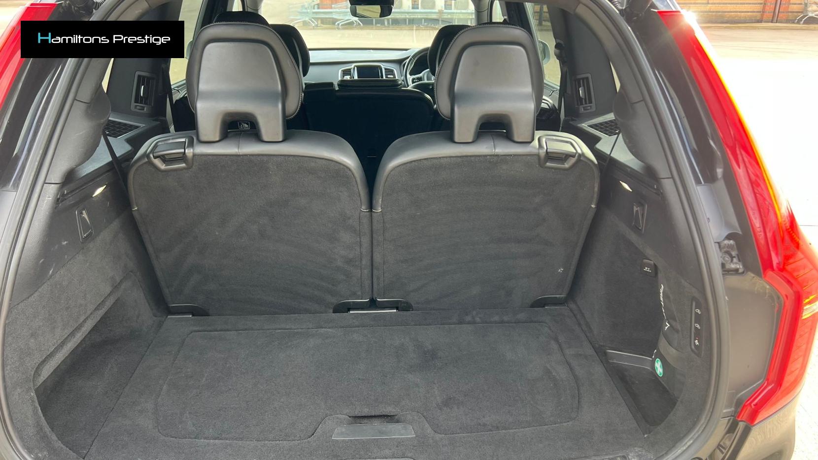 Volvo XC90 2.0h T8 Twin Engine 10.4kWh R-Design Pro SUV 5dr Petrol Plug-in Hybrid Auto 4WD Euro 6 (s/s) (407 ps)