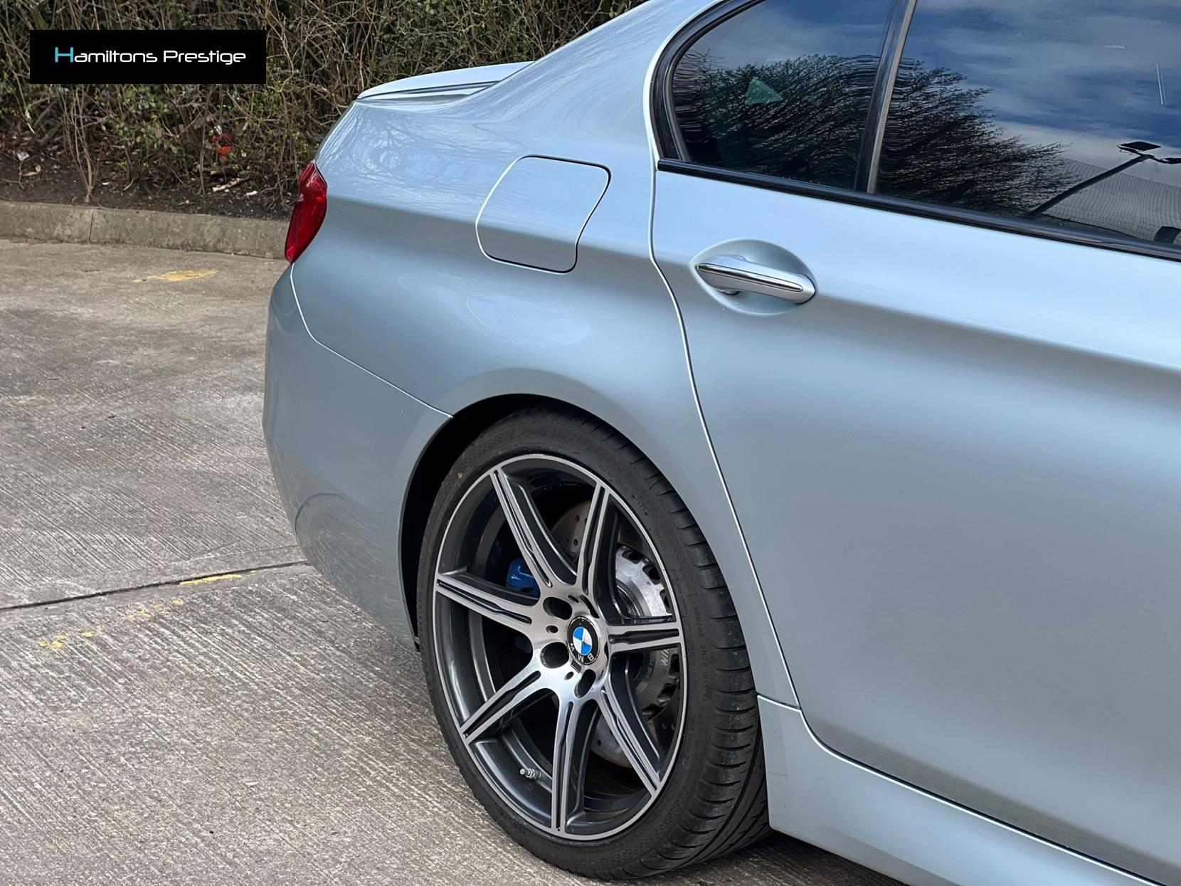 BMW M5 4.4 V8 Saloon 4dr Petrol DCT Euro 6 (s/s) (560 ps)