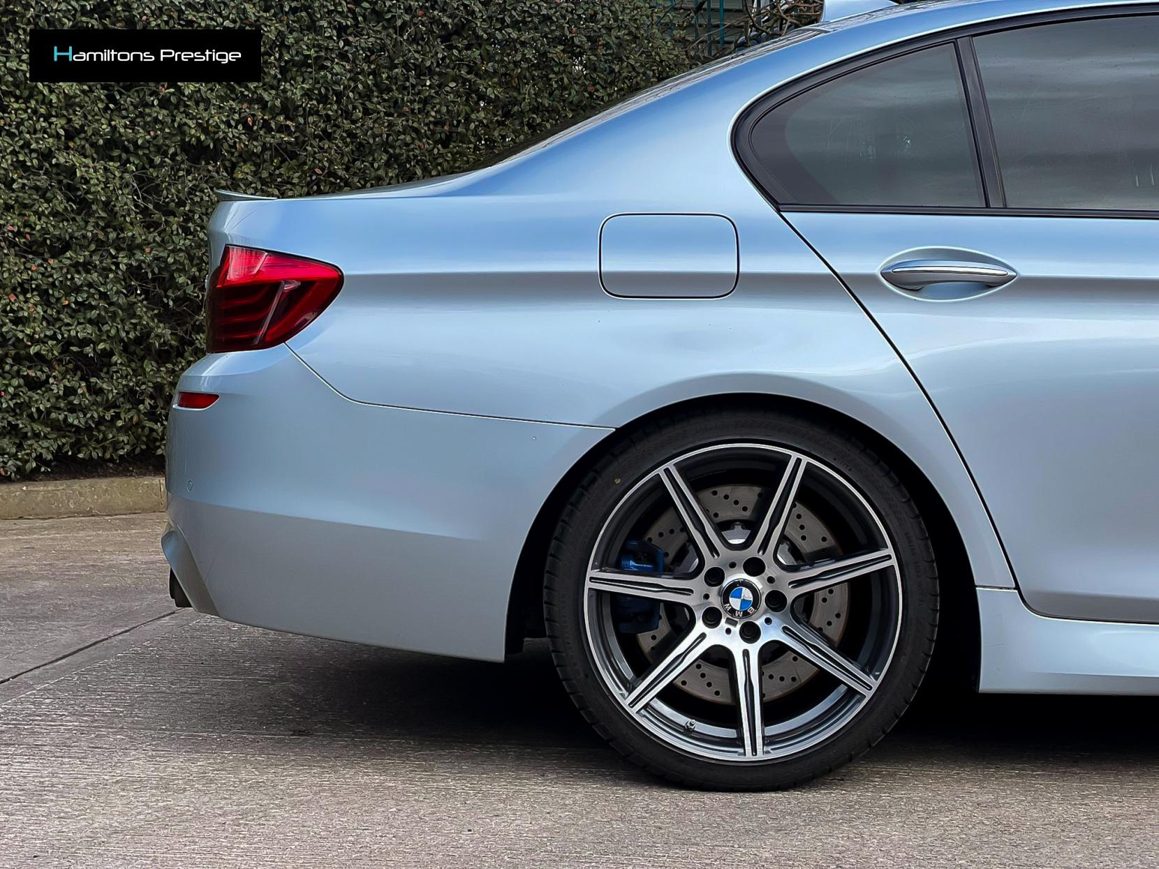 BMW M5 4.4 V8 Saloon 4dr Petrol DCT Euro 6 (s/s) (560 ps)