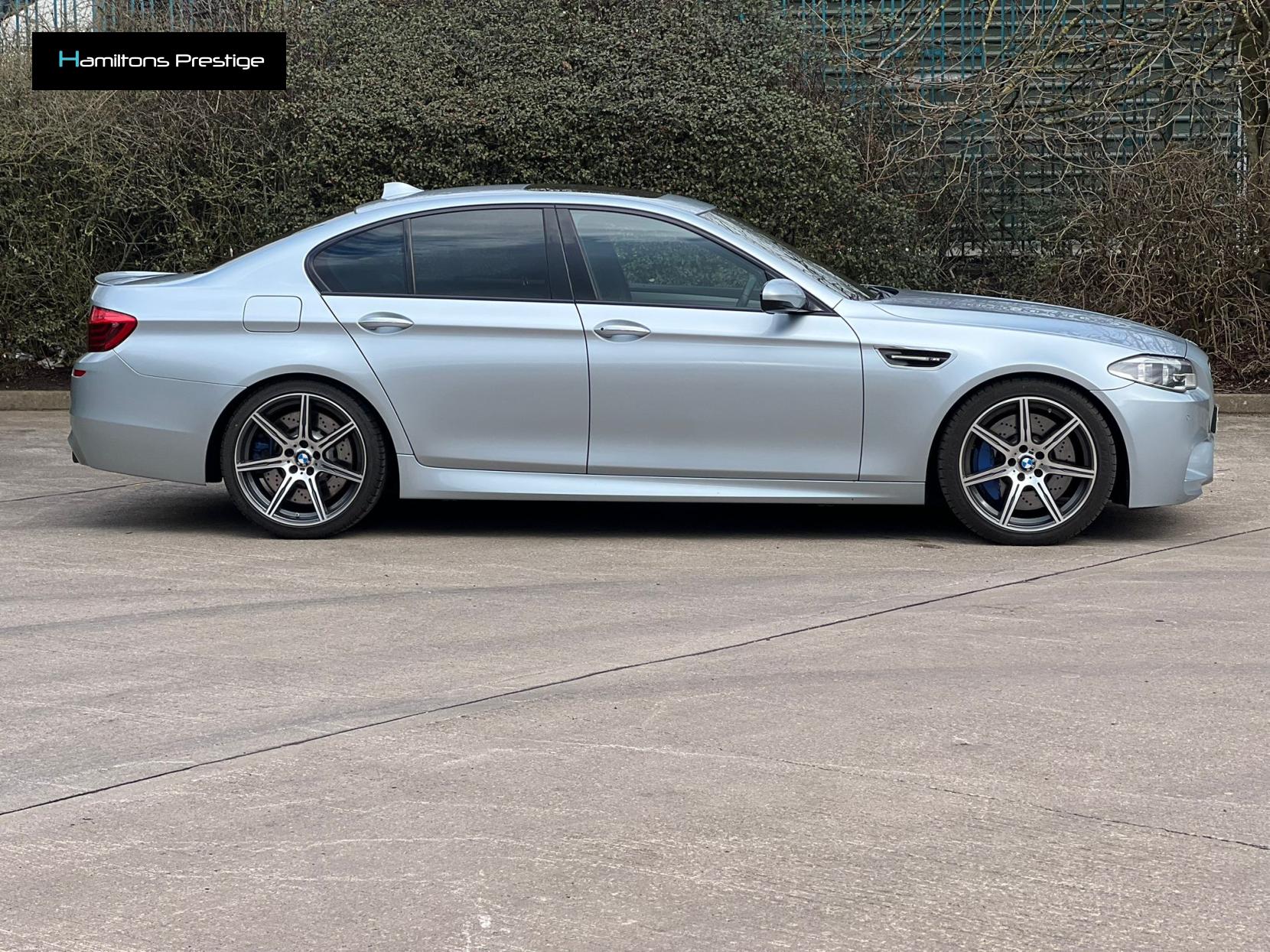 BMW M5 4.4 V8 Saloon 4dr Petrol DCT Euro 6 (s/s) (560 ps)