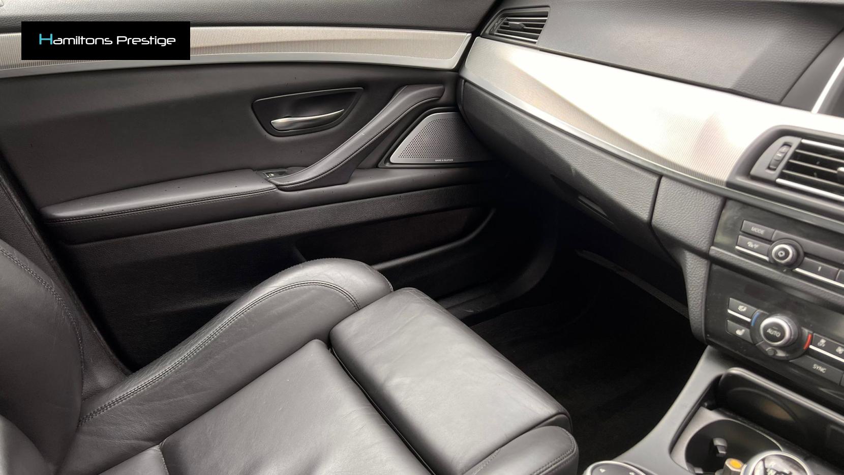 BMW M5 4.4 V8 Saloon 4dr Petrol DCT Euro 6 (s/s) (560 ps)