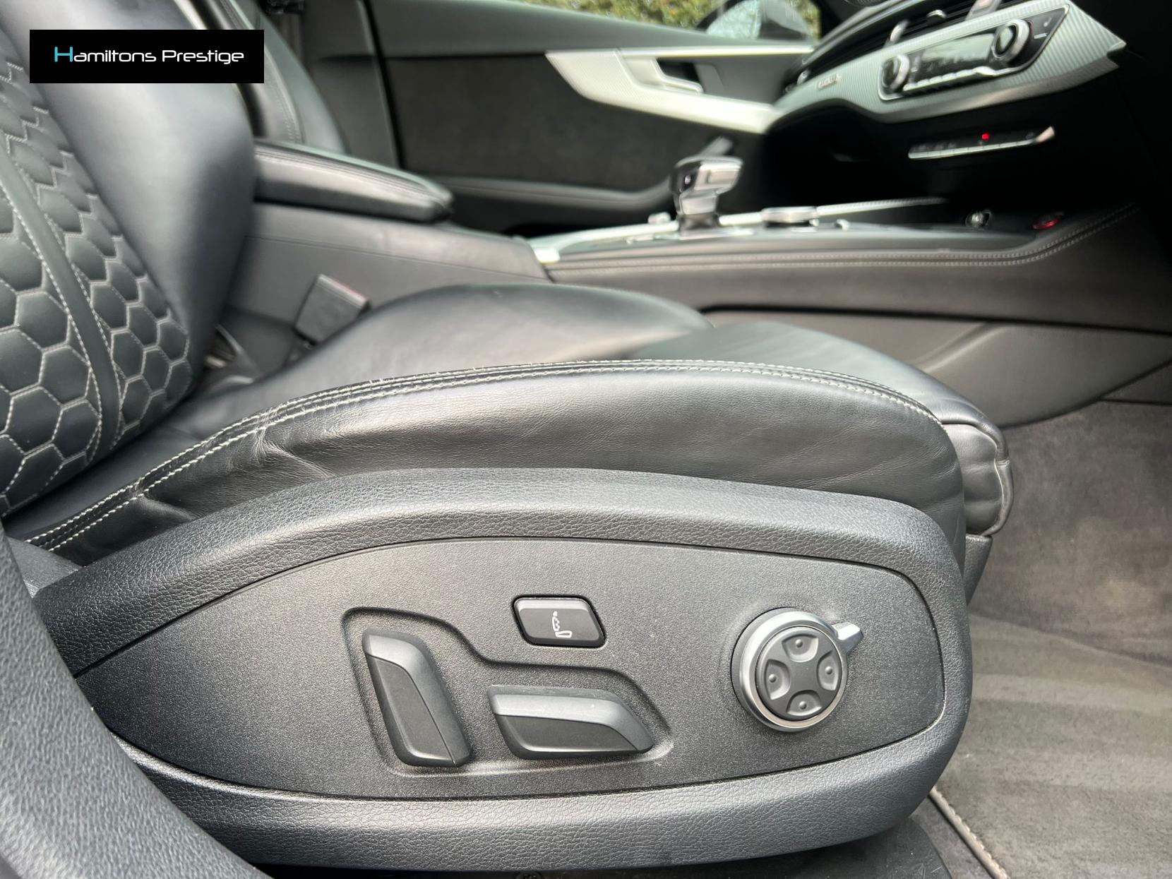 Audi RS4 Avant 2.9 TFSI V6 Estate 5dr Petrol Tiptronic quattro Euro 6 (s/s) (450 ps)