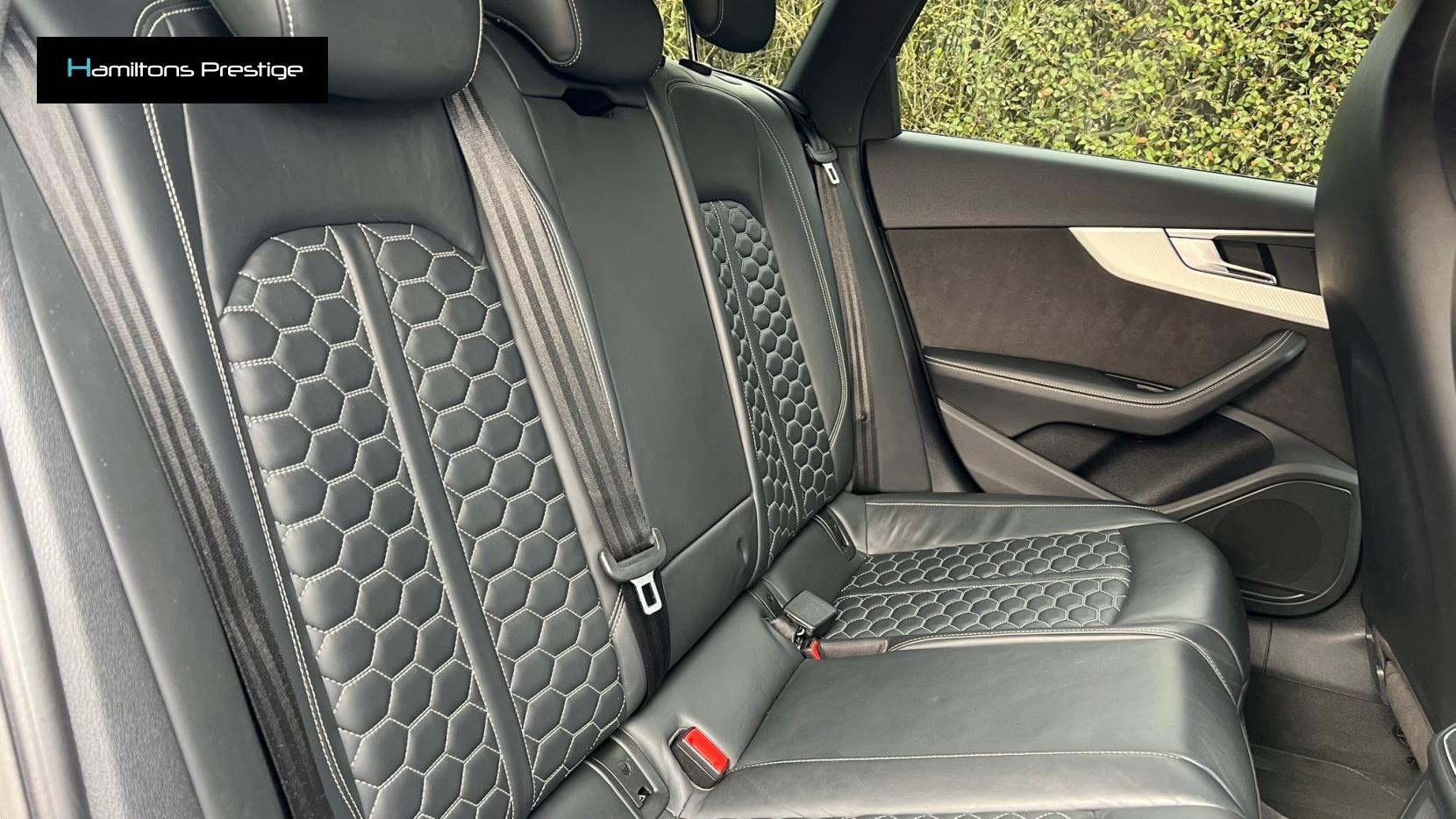 Audi RS4 Avant 2.9 TFSI V6 Estate 5dr Petrol Tiptronic quattro Euro 6 (s/s) (450 ps)