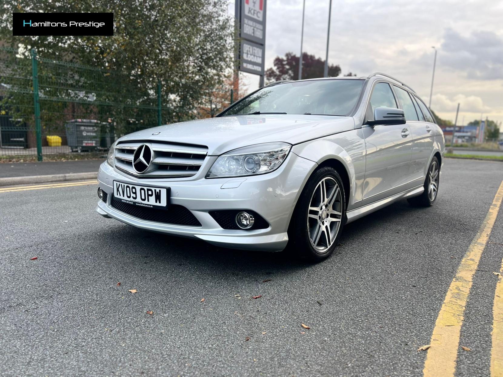 Mercedes-Benz C Class 3.0 C320 CDI V6 Sport Estate 5dr Diesel G-Tronic Euro 4 (224 ps)
