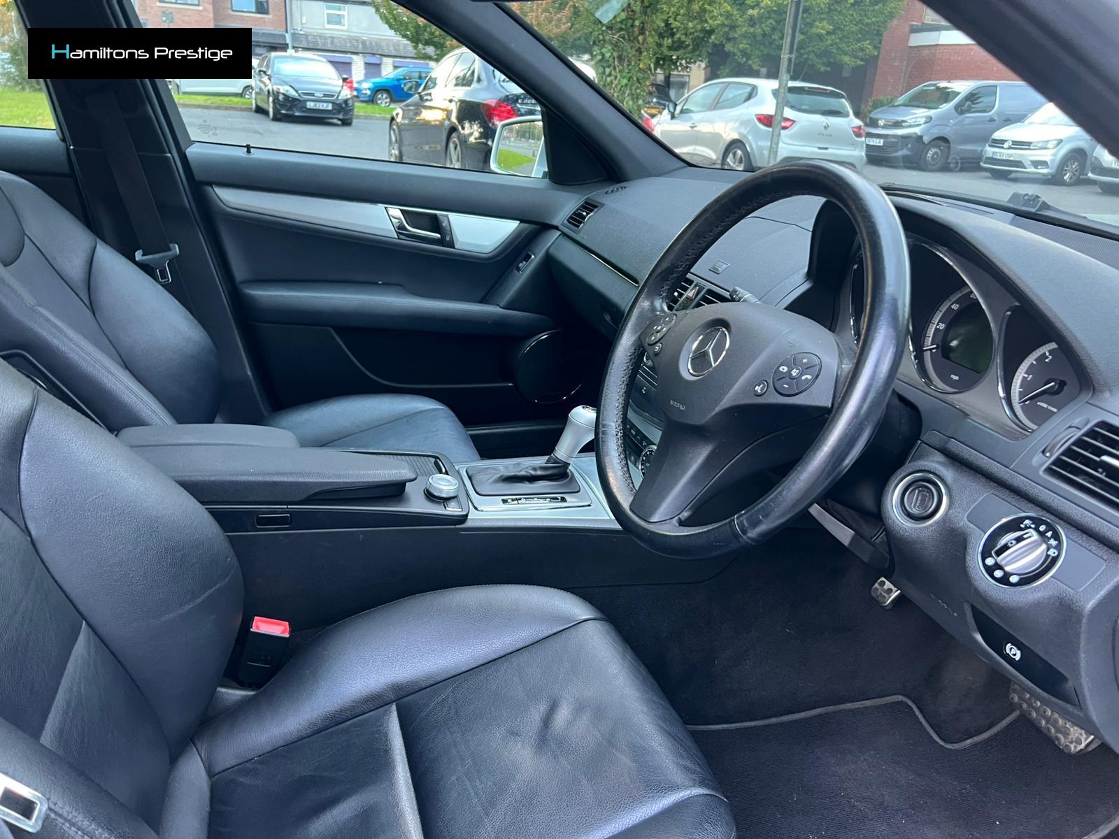 Mercedes-Benz C Class 3.0 C320 CDI V6 Sport Estate 5dr Diesel G-Tronic Euro 4 (224 ps)