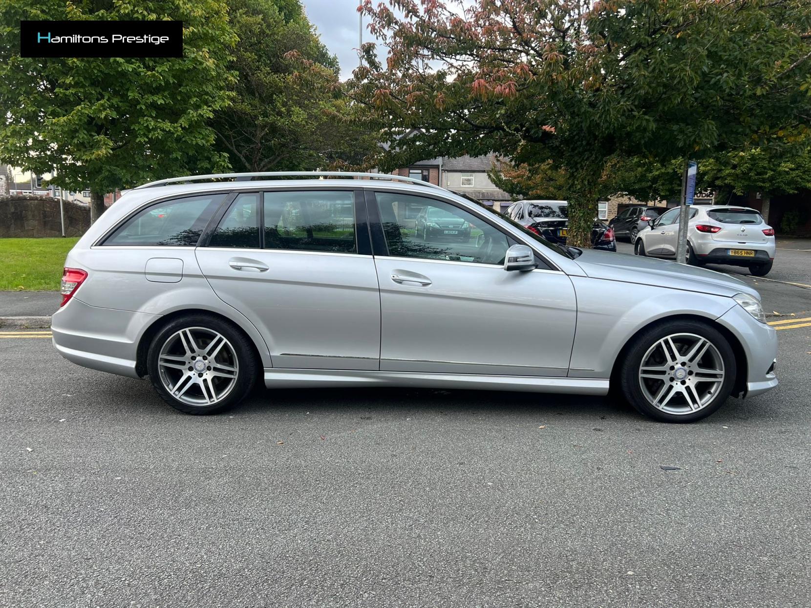 Mercedes-Benz C Class 3.0 C320 CDI V6 Sport Estate 5dr Diesel G-Tronic Euro 4 (224 ps)