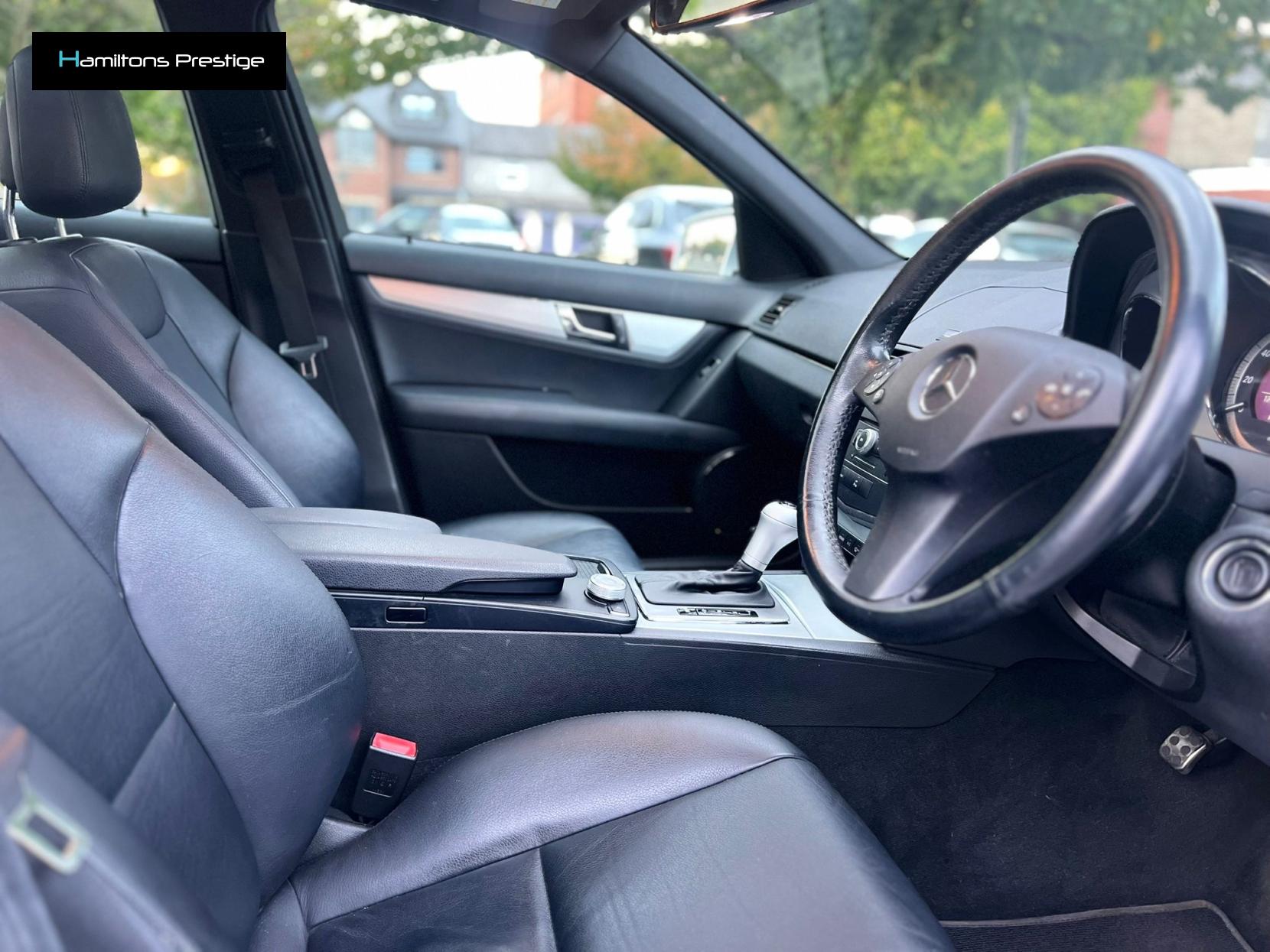 Mercedes-Benz C Class 3.0 C320 CDI V6 Sport Estate 5dr Diesel G-Tronic Euro 4 (224 ps)