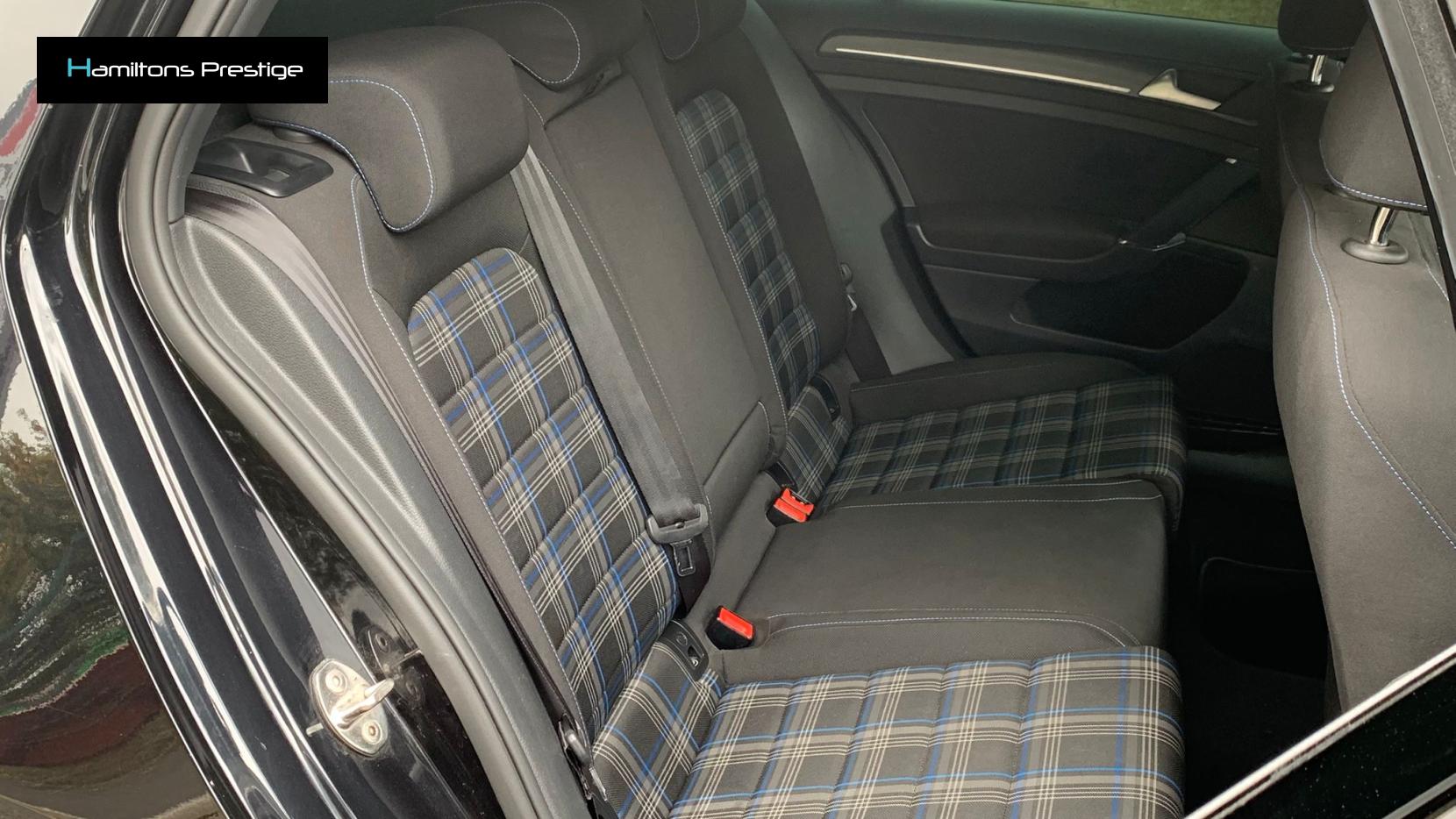 Volkswagen Golf 1.4 TSI 8.7kWh GTE Advance Hatchback 5dr Petrol Plug-in Hybrid DSG Euro 6 (s/s) (204 ps)