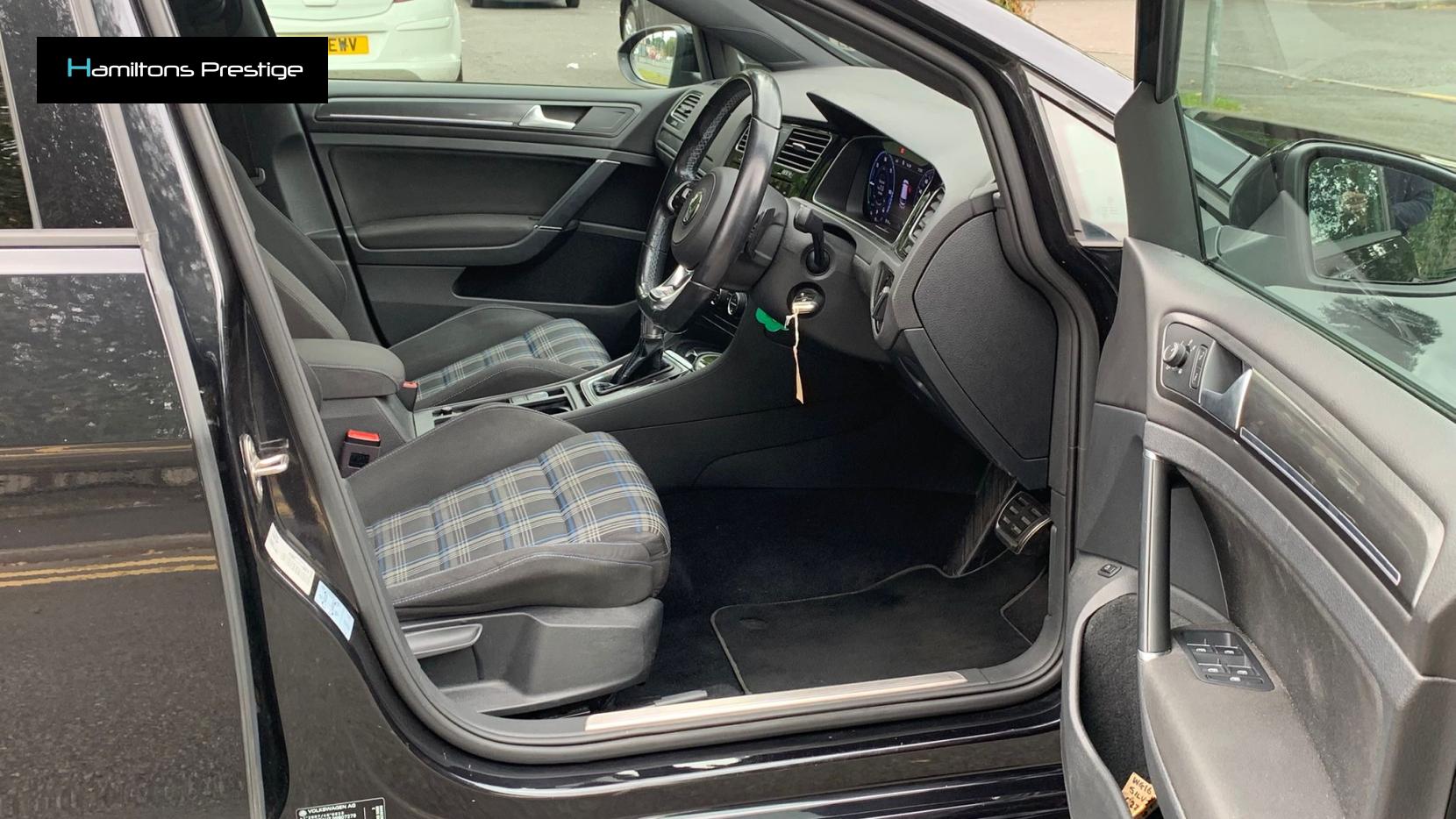 Volkswagen Golf 1.4 TSI 8.7kWh GTE Advance Hatchback 5dr Petrol Plug-in Hybrid DSG Euro 6 (s/s) (204 ps)