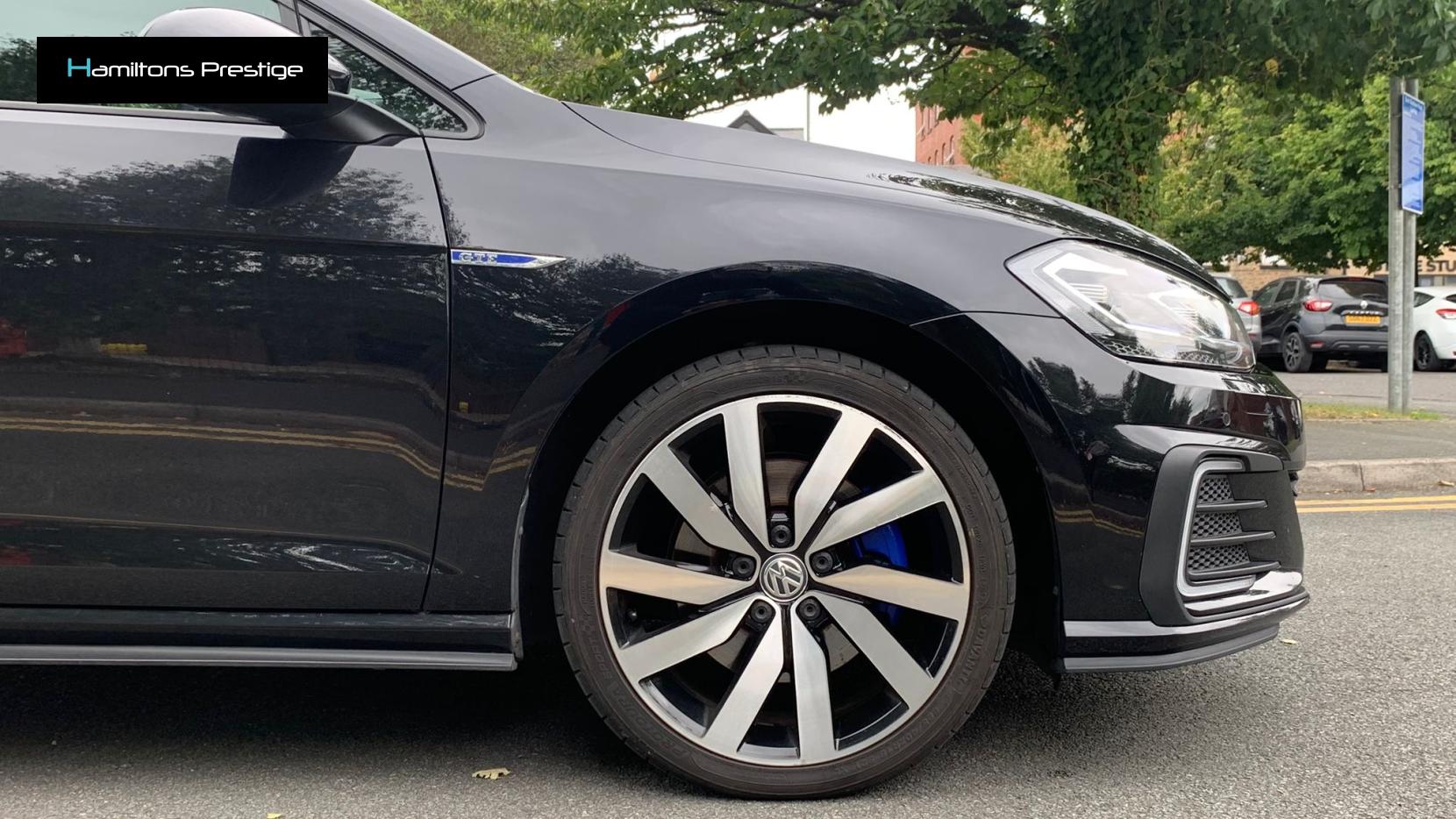 Volkswagen Golf 1.4 TSI 8.7kWh GTE Advance Hatchback 5dr Petrol Plug-in Hybrid DSG Euro 6 (s/s) (204 ps)