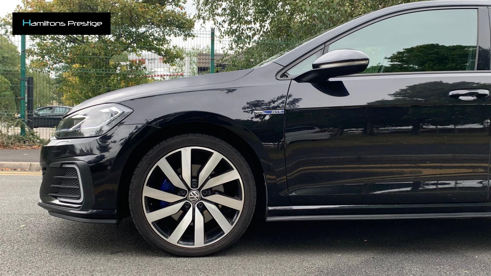 Volkswagen Golf 1.4 TSI 8.7kWh GTE Advance Hatchback 5dr Petrol Plug-in Hybrid DSG Euro 6 (s/s) (204 ps)