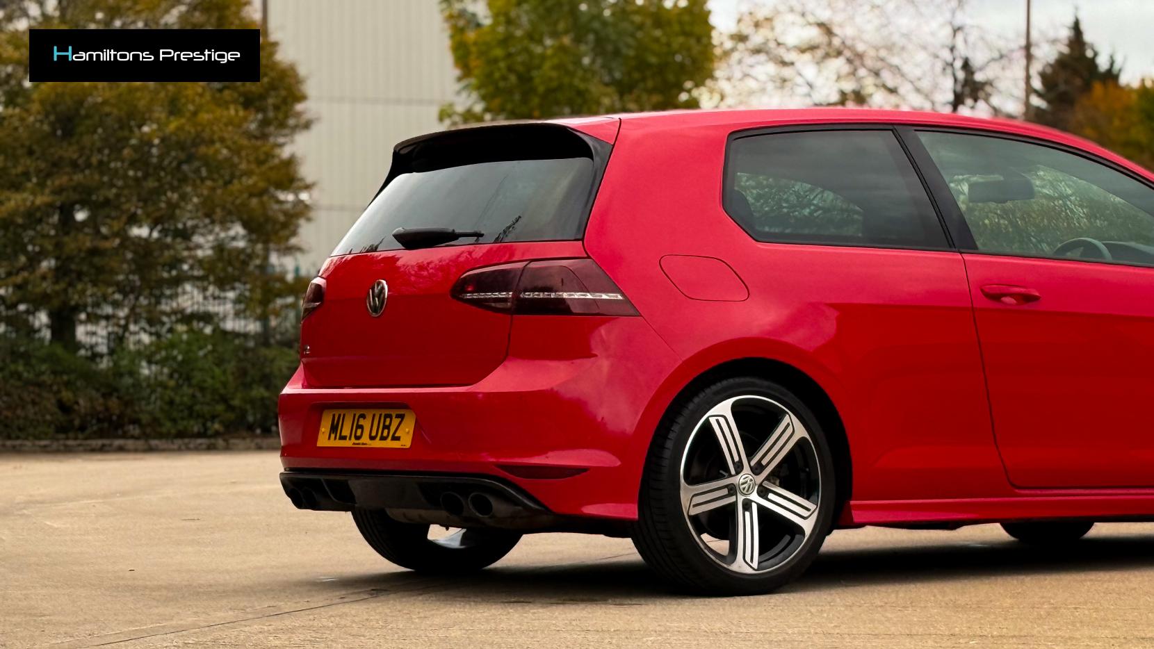 Volkswagen Golf 2.0 TSI BlueMotion Tech R Hatchback 3dr Petrol Manual 4Motion Euro 6 (s/s) (300 ps)