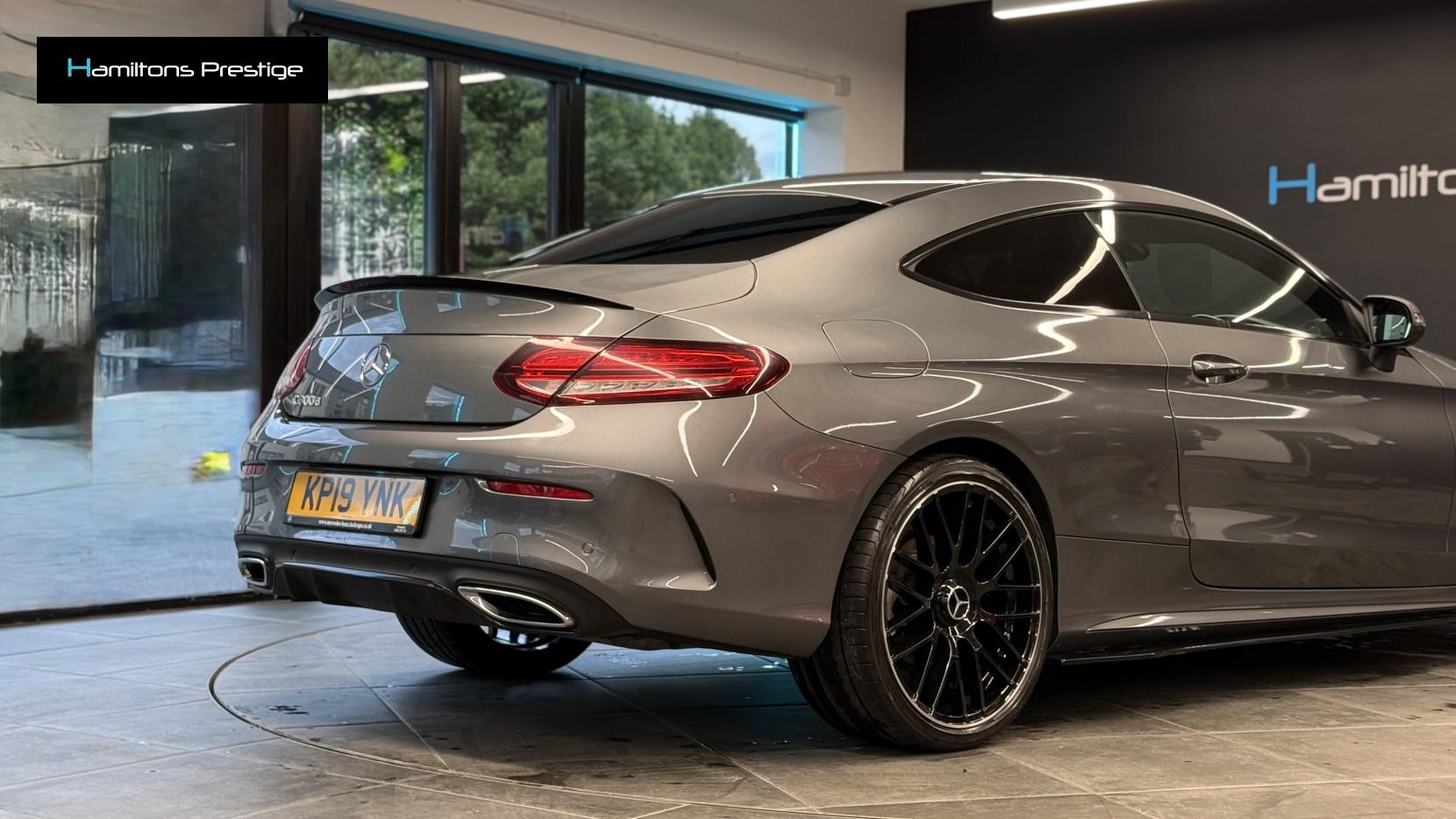 Mercedes-Benz C Class 2.0 C300d AMG Line (Premium) Coupe 2dr Diesel G-Tronic+ Euro 6 (s/s) (245 ps)