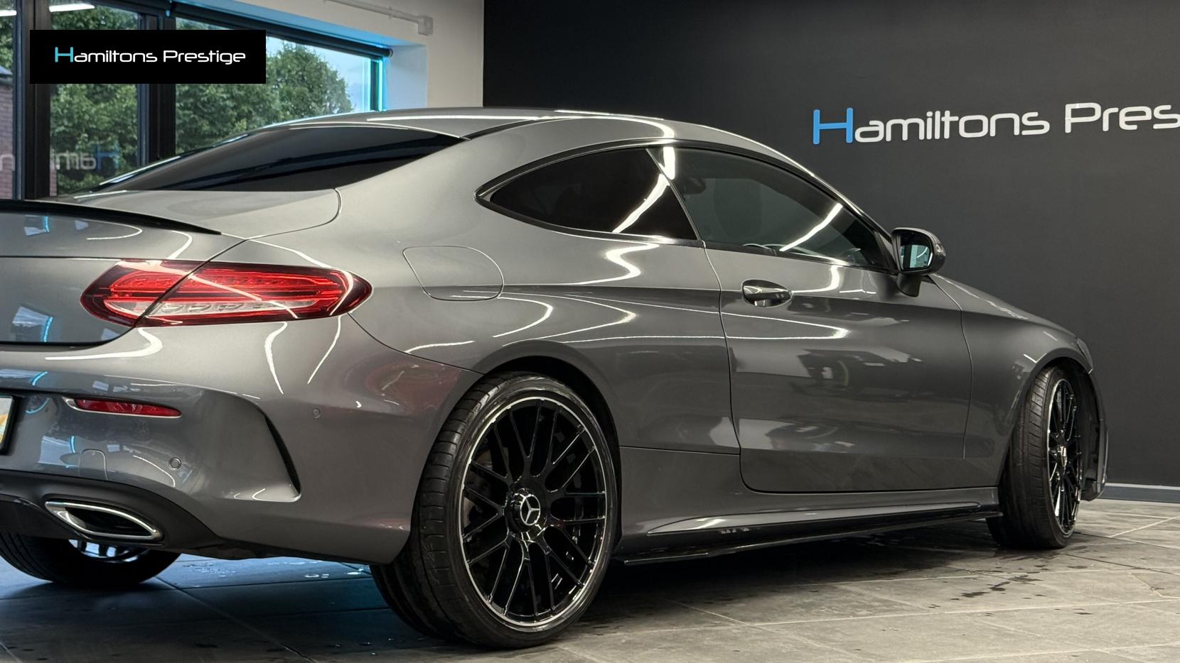 Mercedes-Benz C Class 2.0 C300d AMG Line (Premium) Coupe 2dr Diesel G-Tronic+ Euro 6 (s/s) (245 ps)