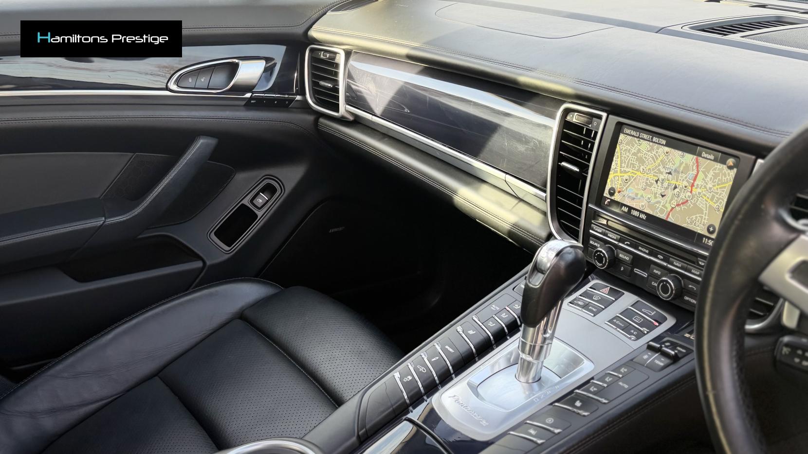 Porsche Panamera 3.0D V6 Hatchback 5dr Diesel TiptronicS Euro 5 (s/s) (300 ps)