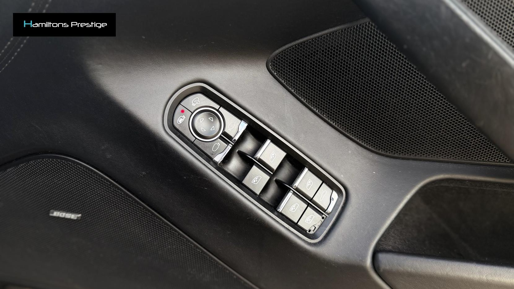 Porsche Panamera 3.0D V6 Hatchback 5dr Diesel TiptronicS Euro 5 (s/s) (300 ps)