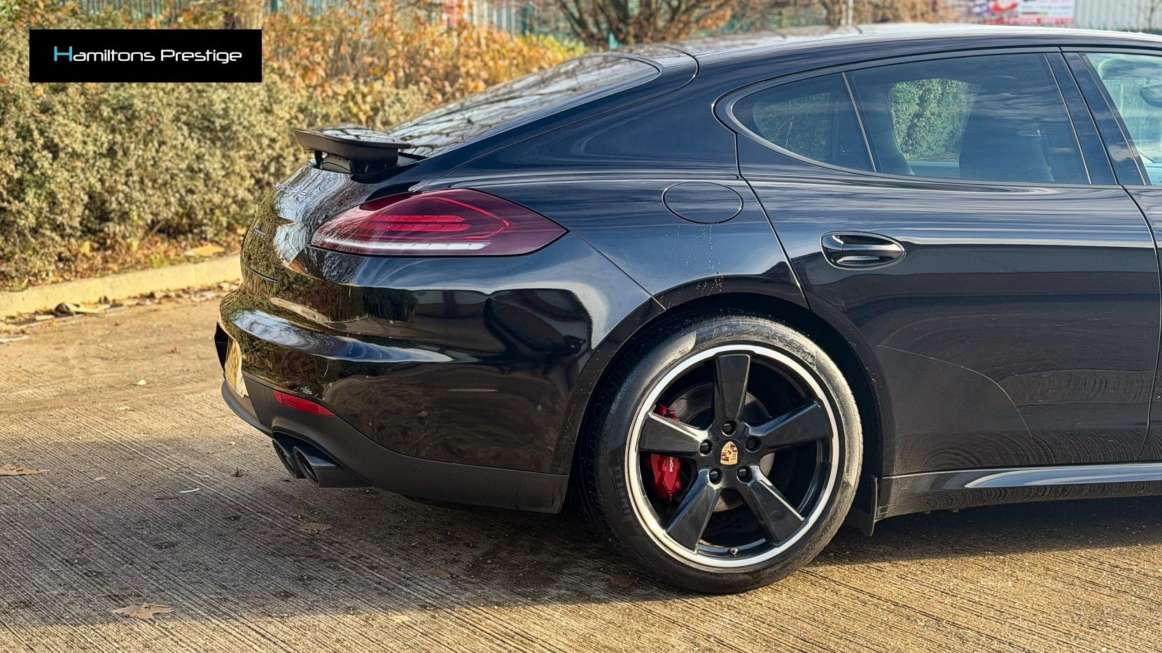 Porsche Panamera 3.0D V6 Hatchback 5dr Diesel TiptronicS Euro 5 (s/s) (300 ps)