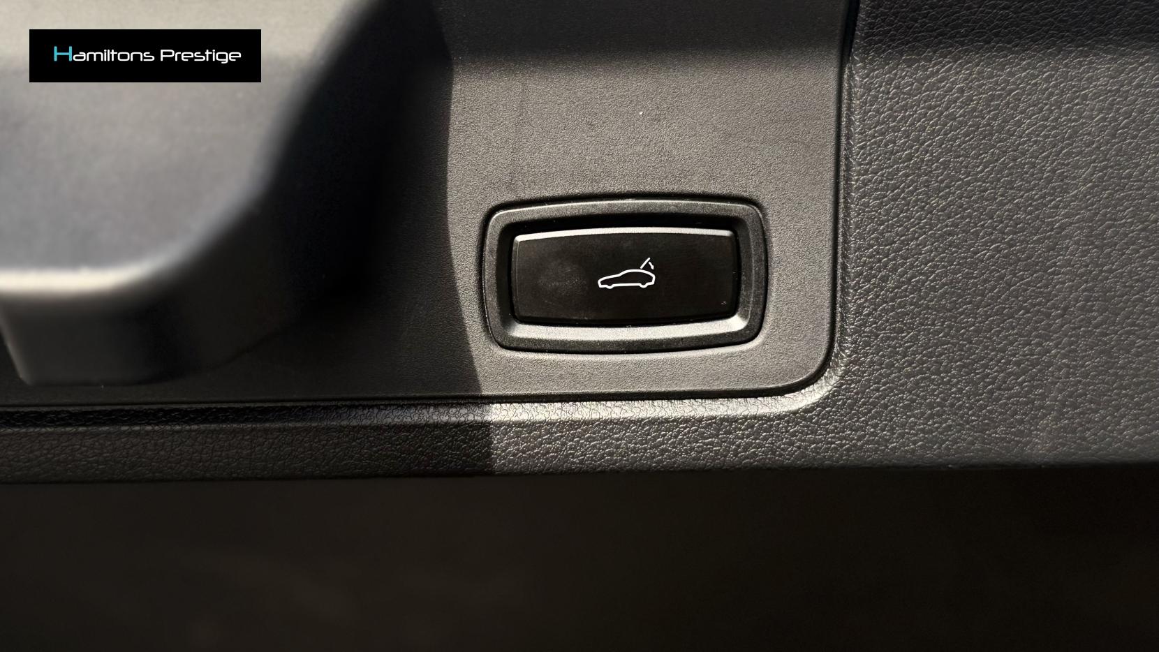 Porsche Panamera 3.0D V6 Hatchback 5dr Diesel TiptronicS Euro 5 (s/s) (300 ps)