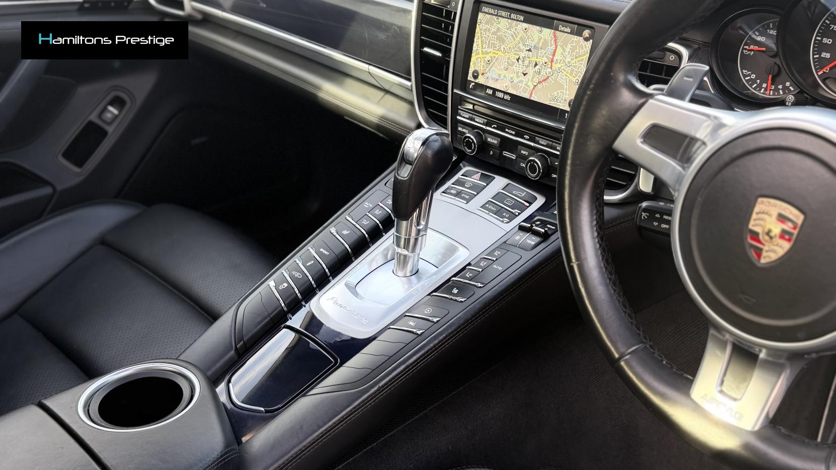 Porsche Panamera 3.0D V6 Hatchback 5dr Diesel TiptronicS Euro 5 (s/s) (300 ps)