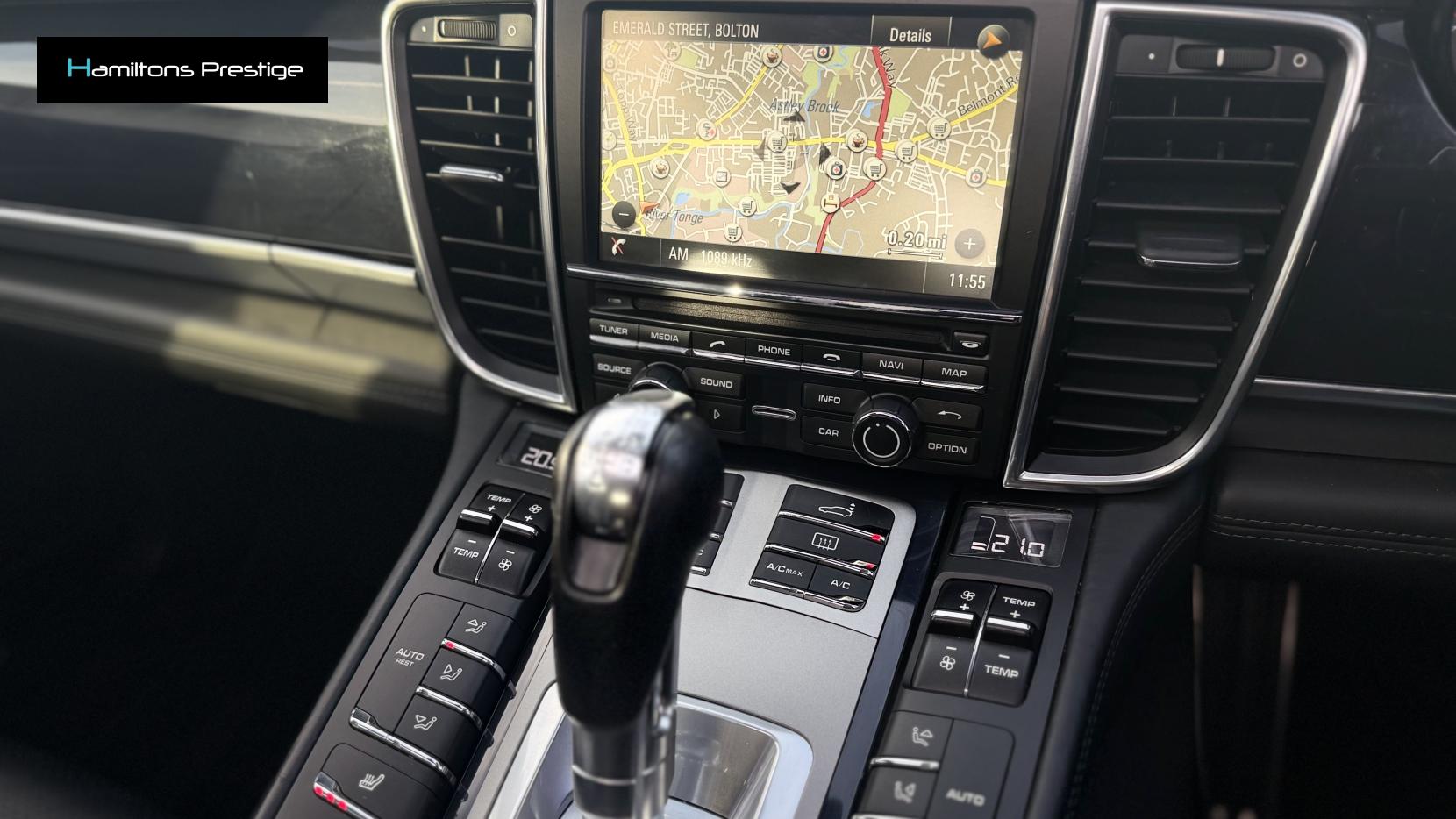 Porsche Panamera 3.0D V6 Hatchback 5dr Diesel TiptronicS Euro 5 (s/s) (300 ps)