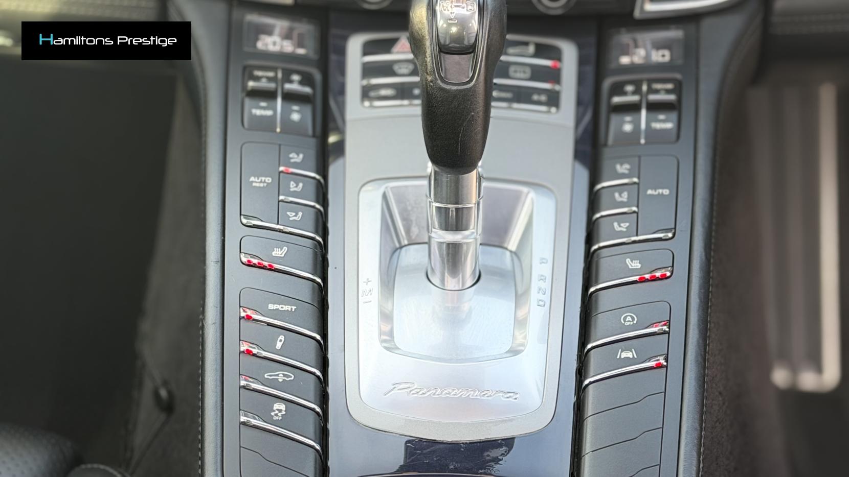 Porsche Panamera 3.0D V6 Hatchback 5dr Diesel TiptronicS Euro 5 (s/s) (300 ps)