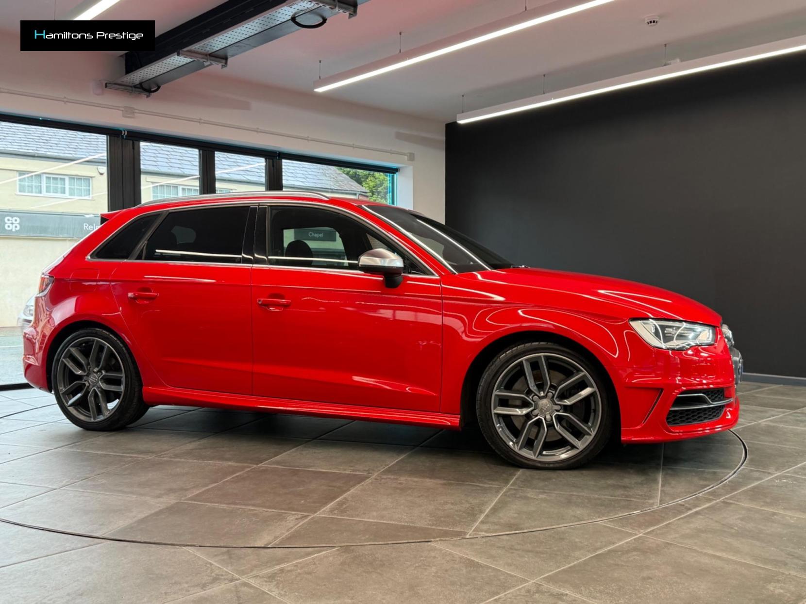 Audi S3 2.0 TFSI Sportback quattro Euro 6 (s/s) 5dr (Nav)