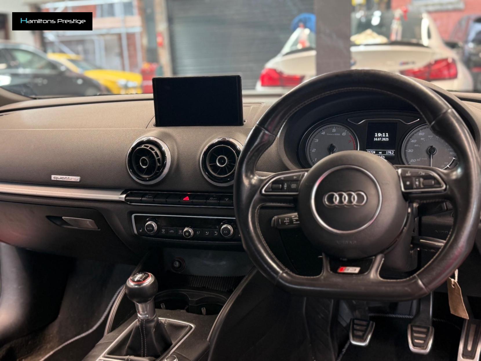 Audi S3 2.0 TFSI Sportback quattro Euro 6 (s/s) 5dr (Nav)