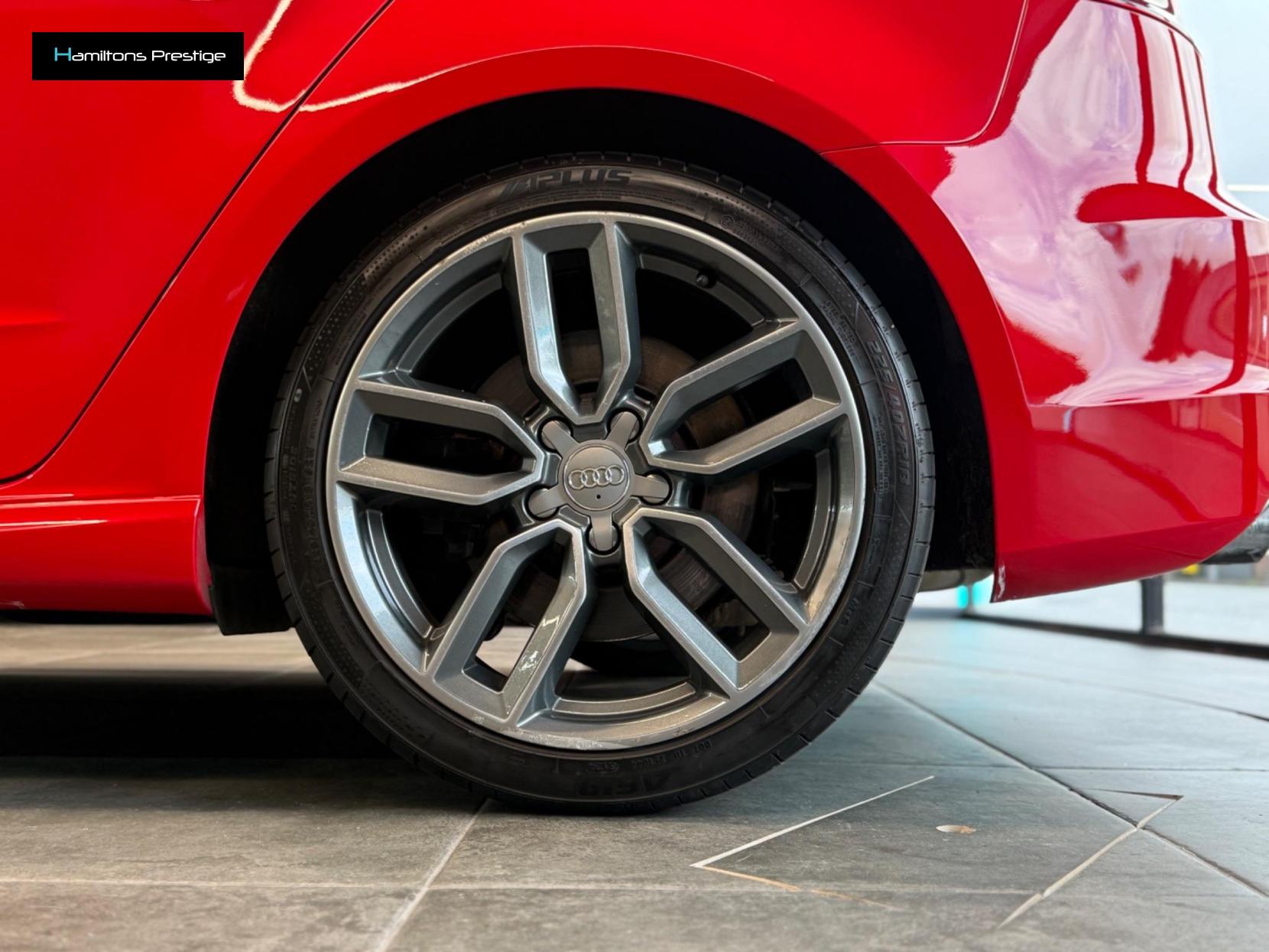 Audi S3 2.0 TFSI Sportback quattro Euro 6 (s/s) 5dr (Nav)