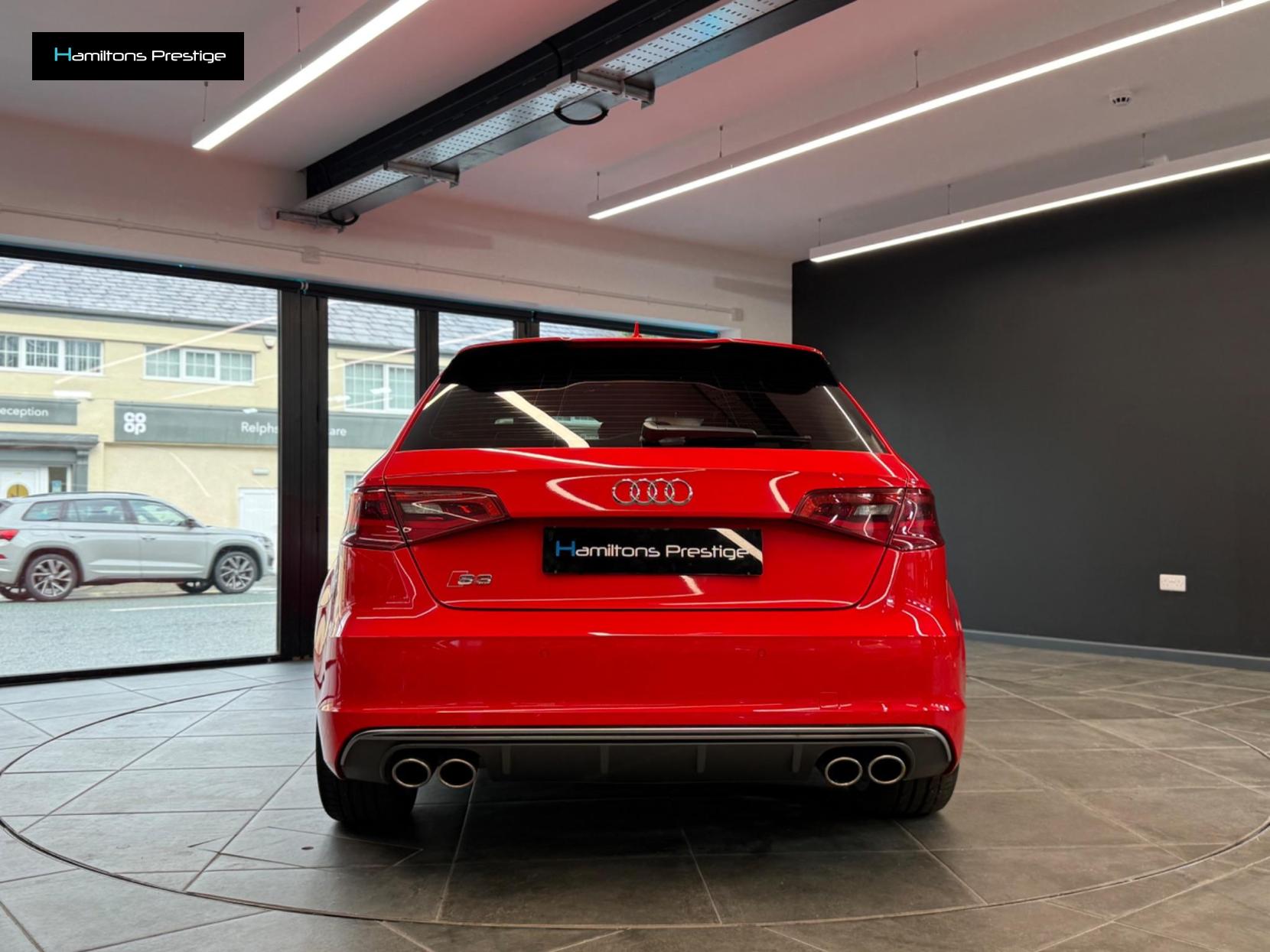 Audi S3 2.0 TFSI Sportback quattro Euro 6 (s/s) 5dr (Nav)