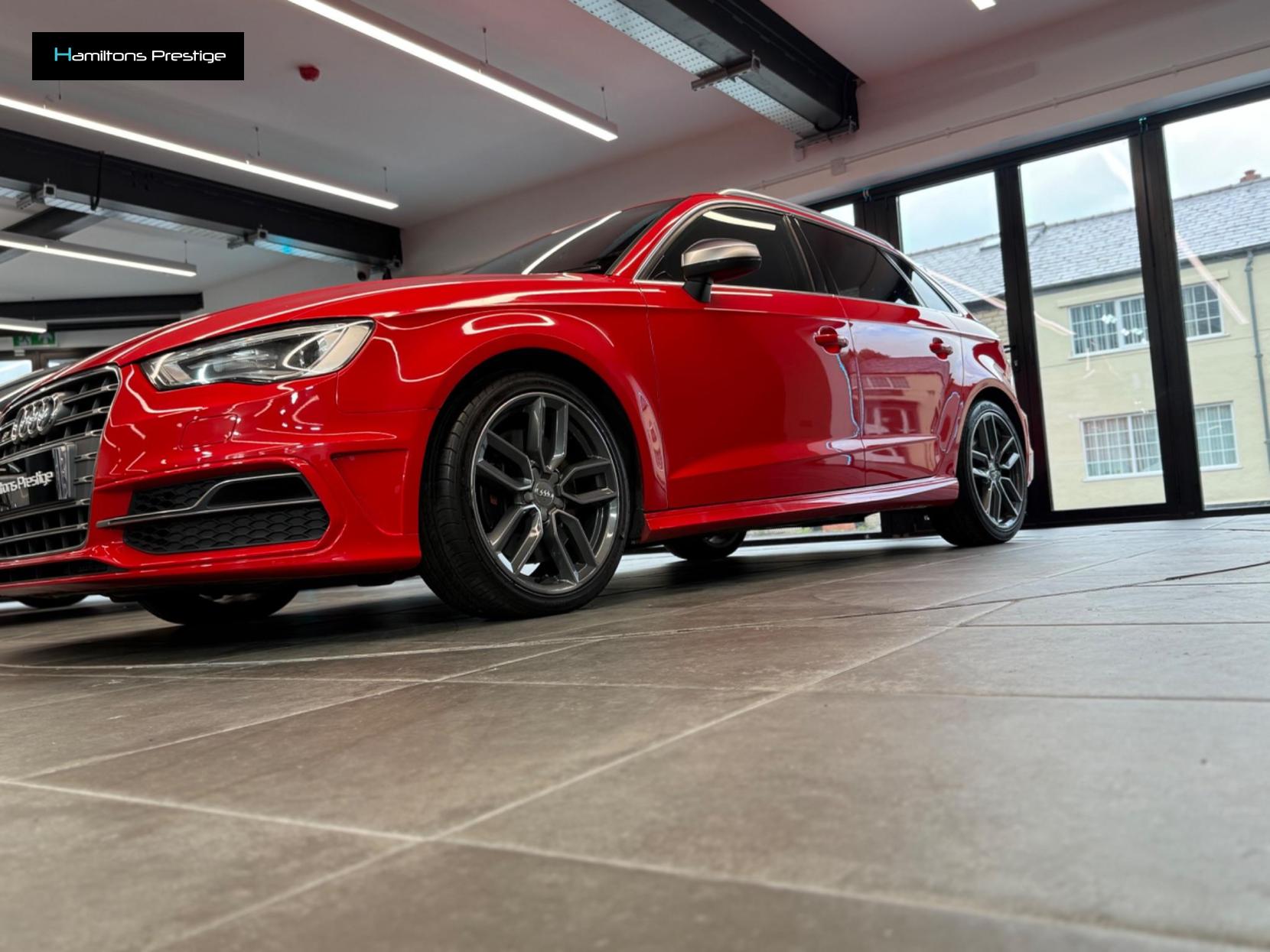 Audi S3 2.0 TFSI Sportback quattro Euro 6 (s/s) 5dr (Nav)