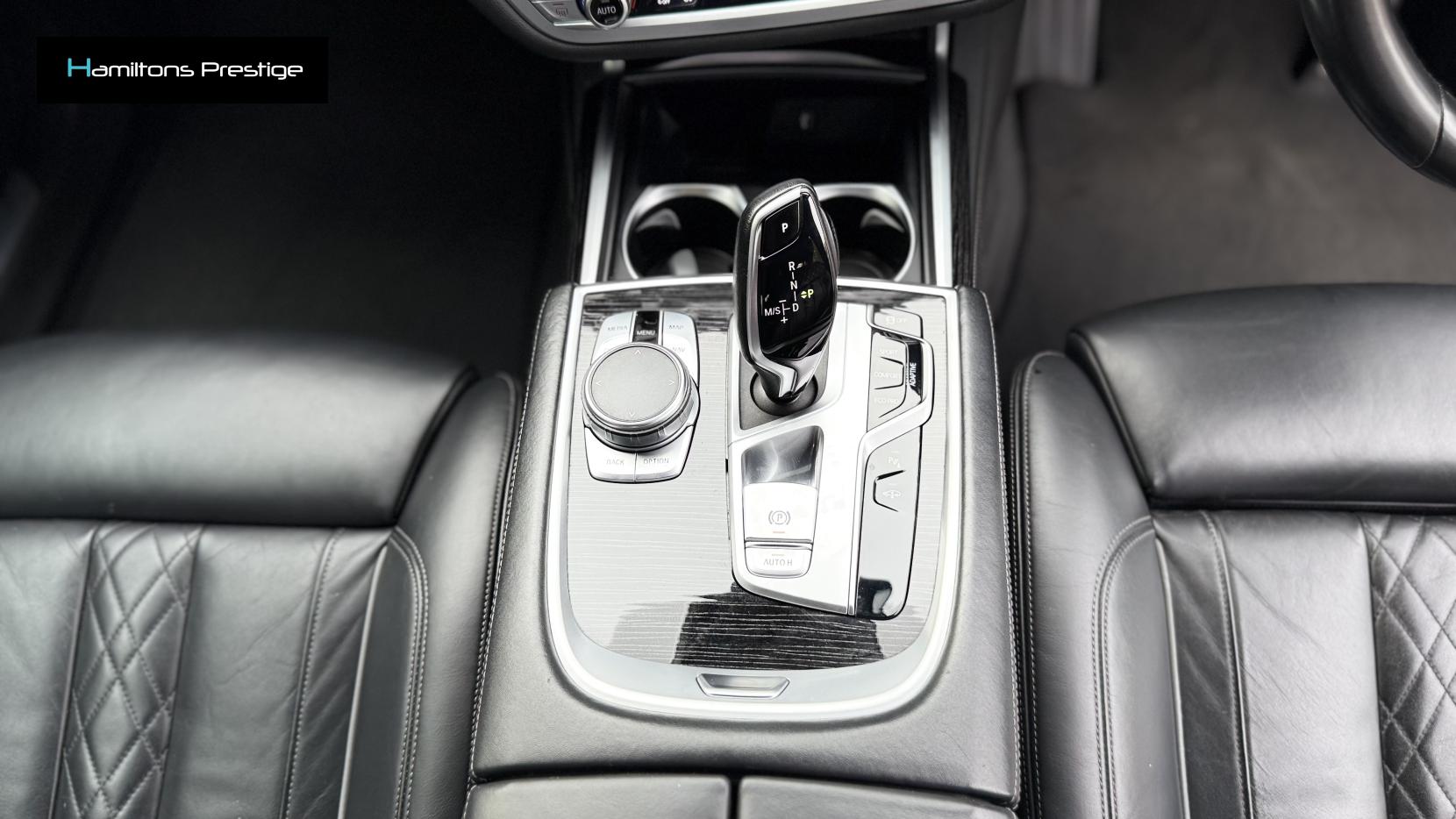 BMW 7 Series 3.0 740d M Sport Saloon 4dr Diesel Auto xDrive Euro 6 (s/s) (320 ps)