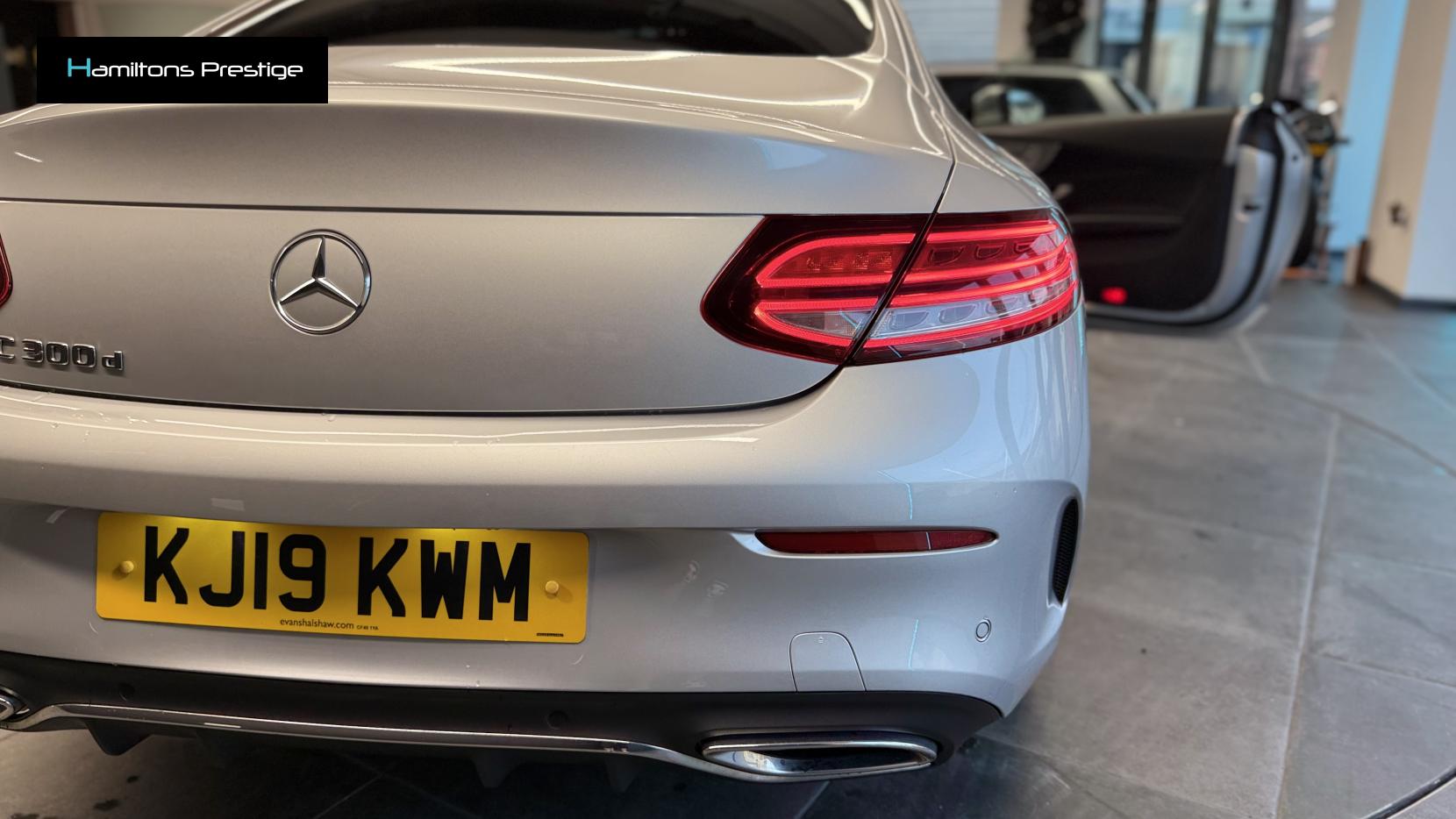 Mercedes-Benz C Class 2.0 C300d AMG Line (Premium) Coupe 2dr Diesel G-Tronic+ Euro 6 (s/s) (245 ps)