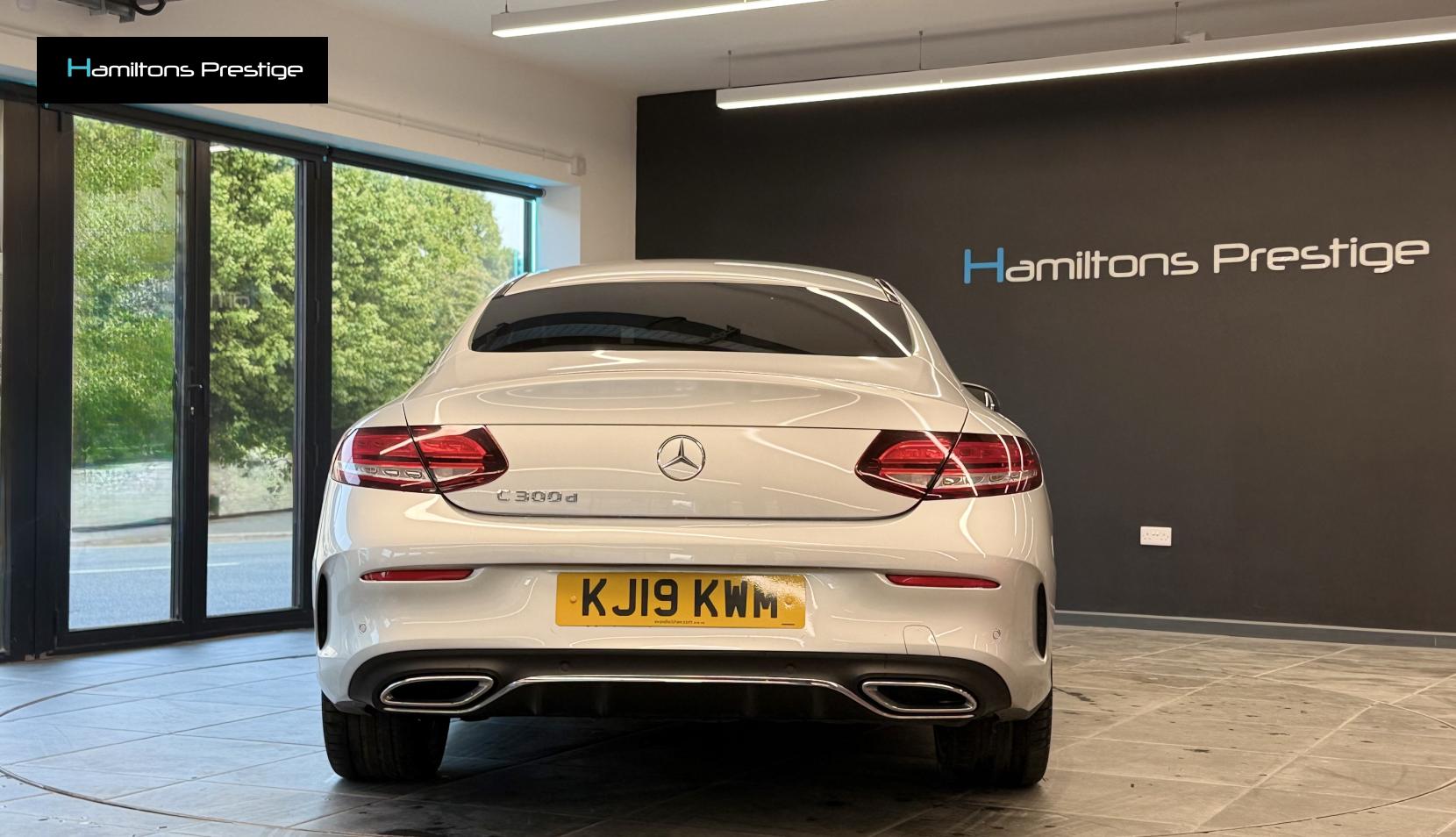 Mercedes-Benz C Class 2.0 C300d AMG Line (Premium) Coupe 2dr Diesel G-Tronic+ Euro 6 (s/s) (245 ps)