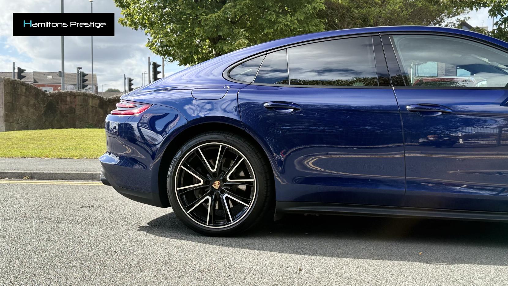 Porsche Panamera 2.9 V6 E-Hybrid 14kWh 4 10 Years Edition Saloon 5dr Petrol Plug-in Hybrid PDK 4WD Euro 6 (s/s) (462 ps)