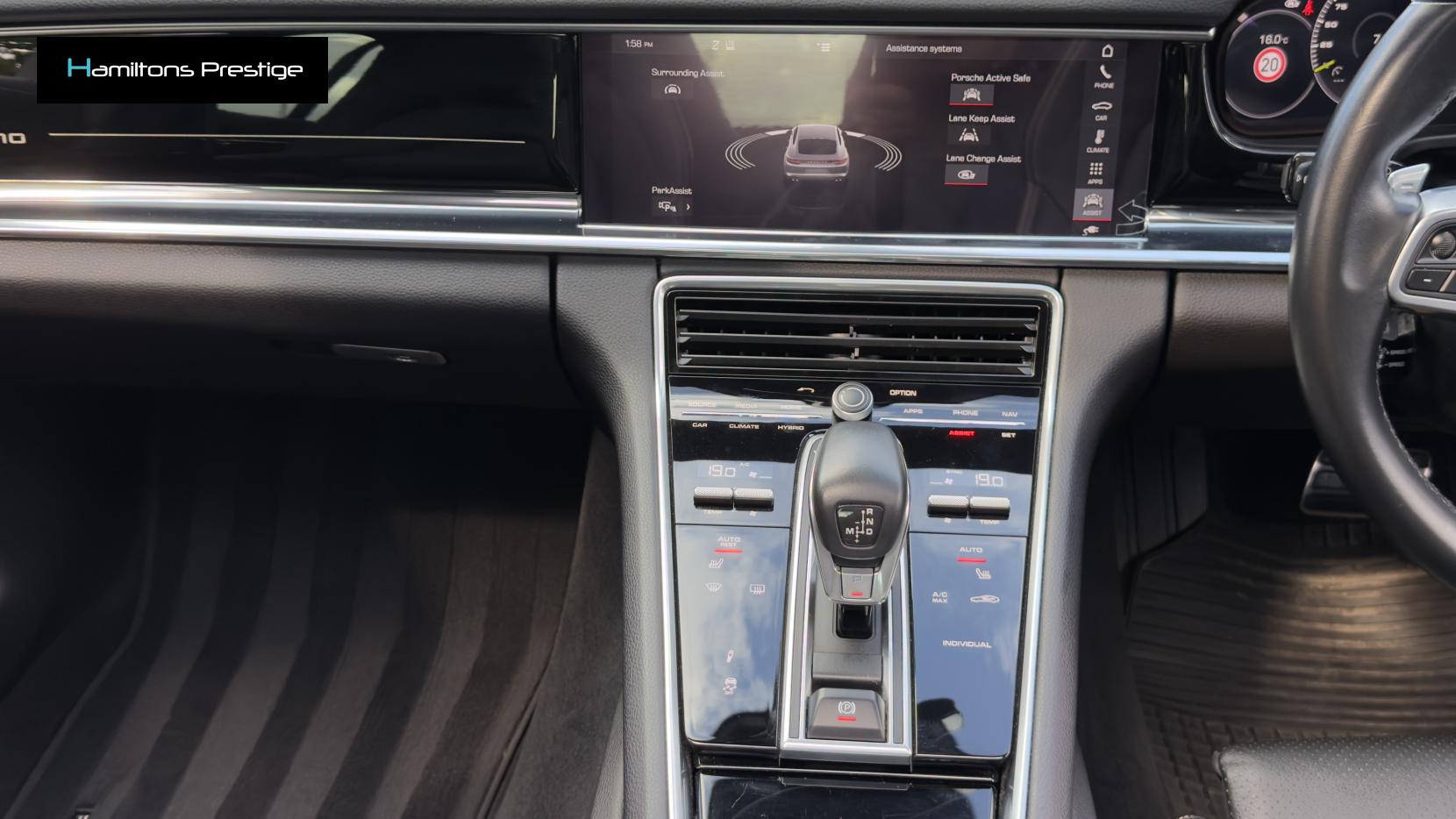 Porsche Panamera 2.9 V6 E-Hybrid 14kWh 4 10 Years Edition Saloon 5dr Petrol Plug-in Hybrid PDK 4WD Euro 6 (s/s) (462 ps)