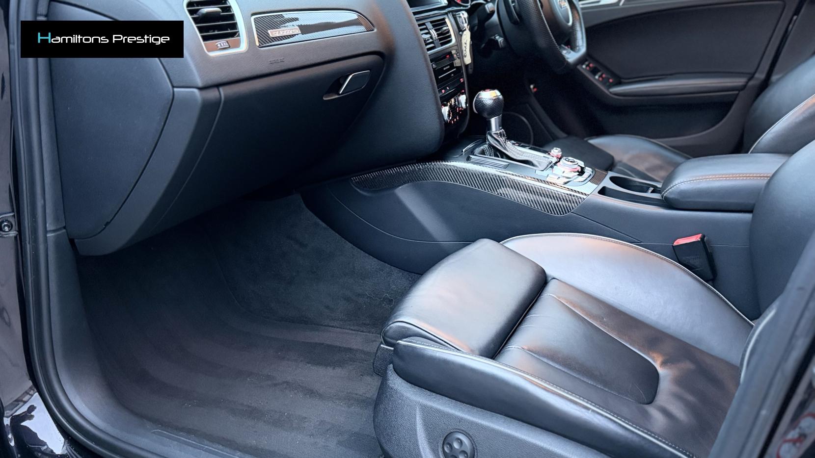 Audi RS4 Avant 4.2 FSI V8 Estate 5dr Petrol S Tronic quattro Euro 5 (450 ps)