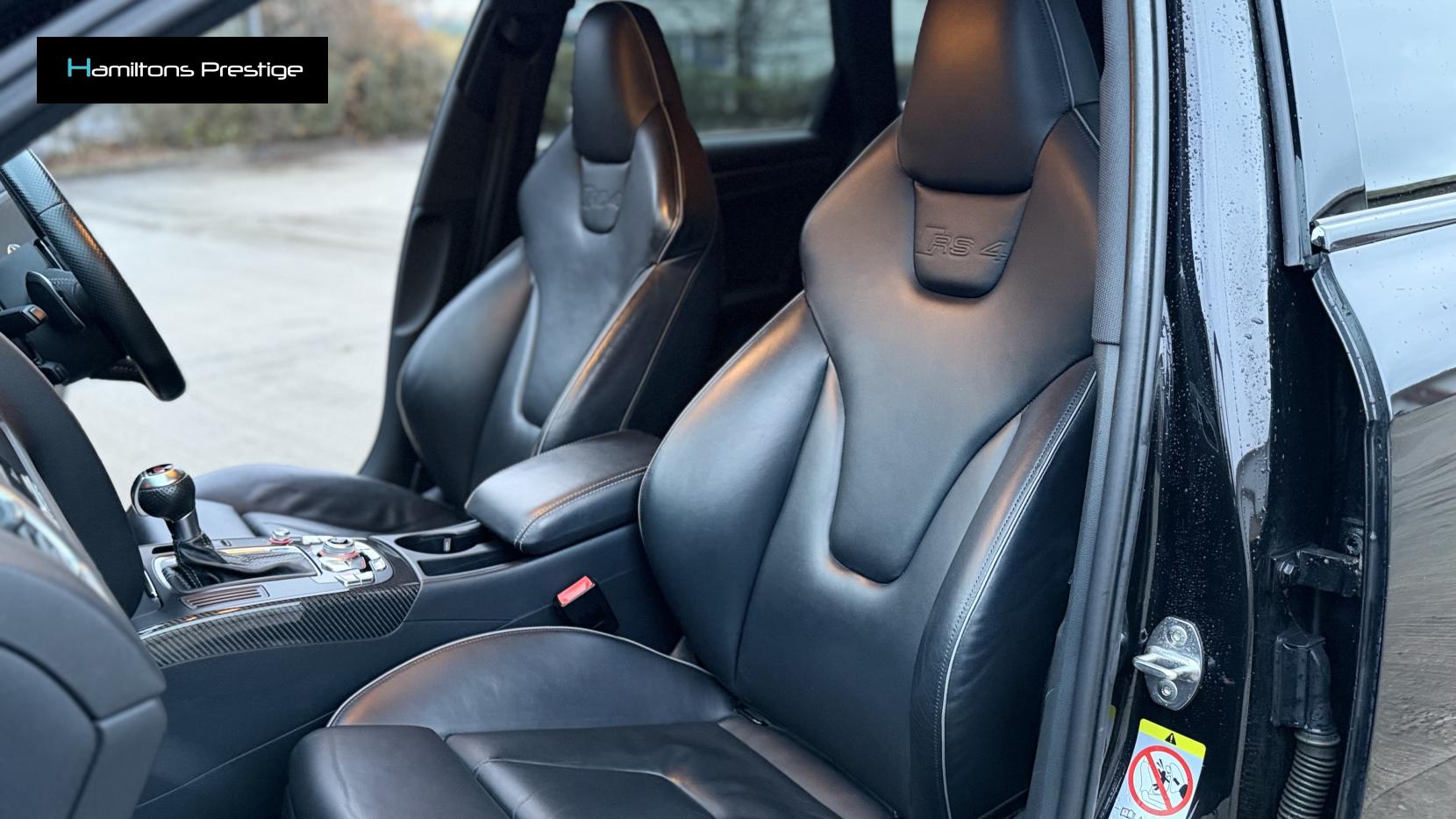 Audi RS4 Avant 4.2 FSI V8 Estate 5dr Petrol S Tronic quattro Euro 5 (450 ps)