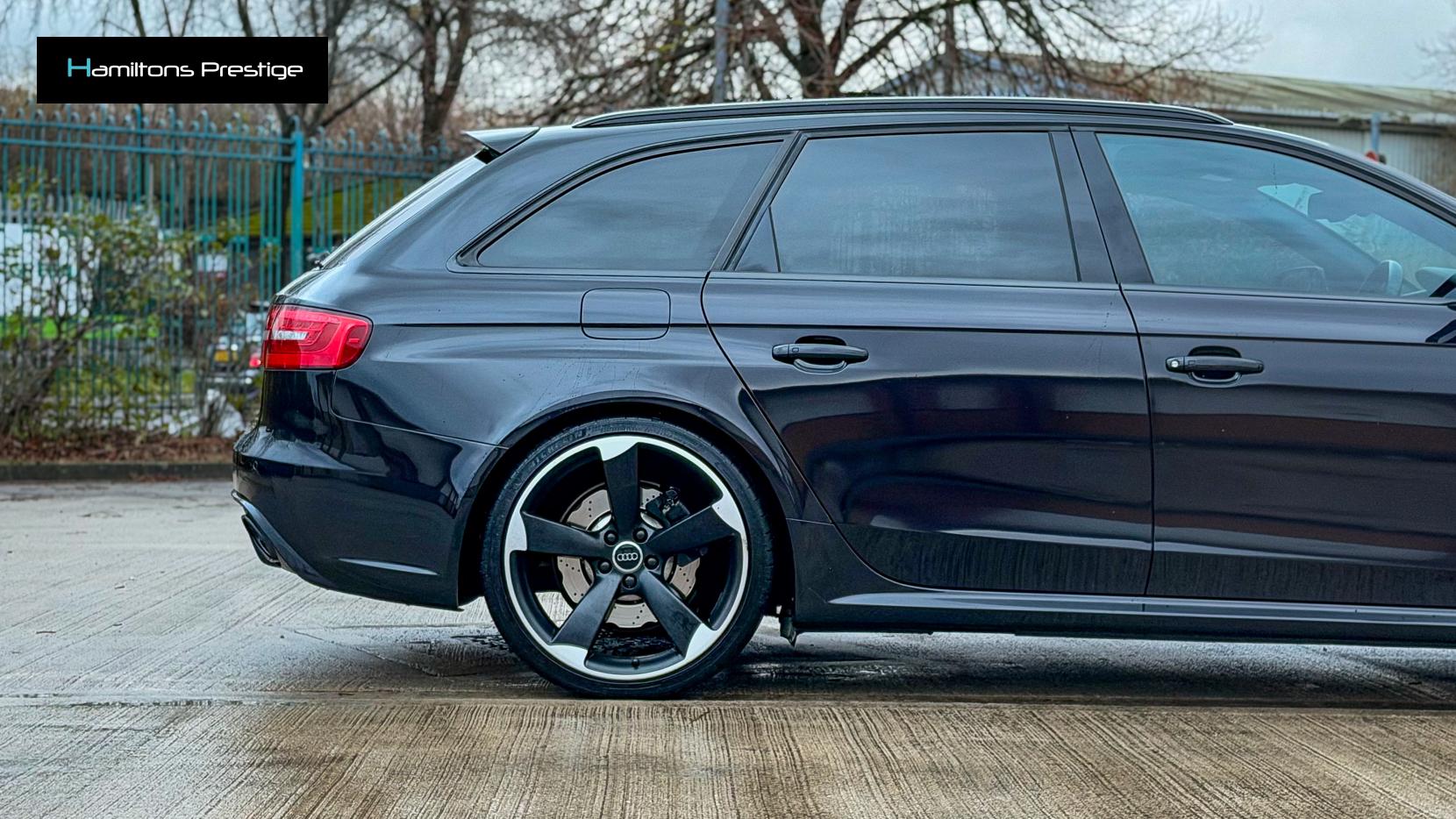 Audi RS4 Avant 4.2 FSI V8 Estate 5dr Petrol S Tronic quattro Euro 5 (450 ps)