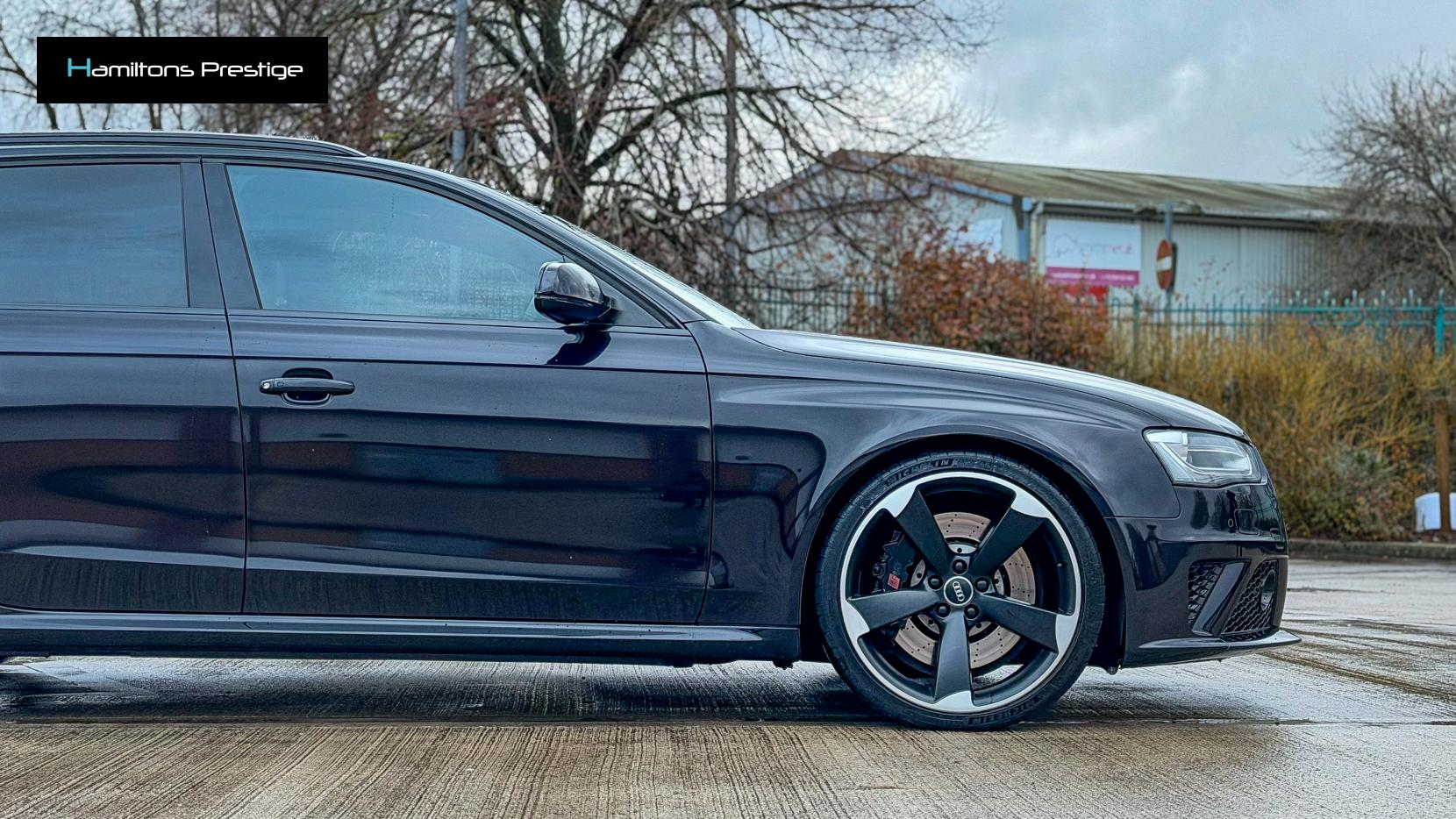 Audi RS4 Avant 4.2 FSI V8 Estate 5dr Petrol S Tronic quattro Euro 5 (450 ps)