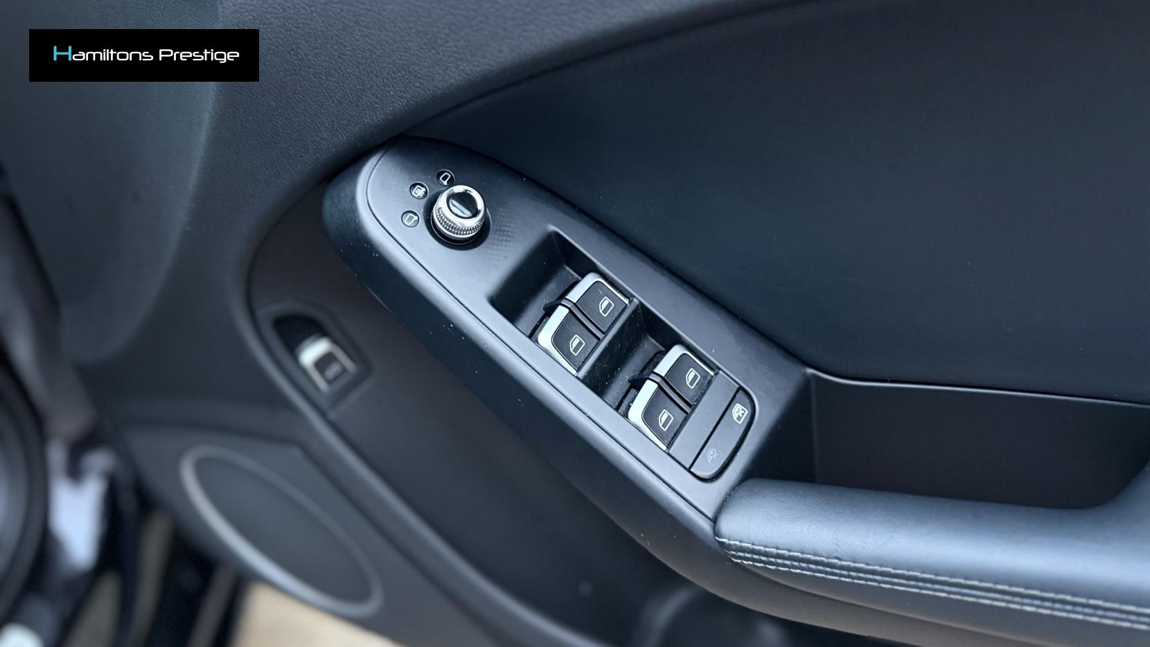 Audi RS4 Avant 4.2 FSI V8 Estate 5dr Petrol S Tronic quattro Euro 5 (450 ps)