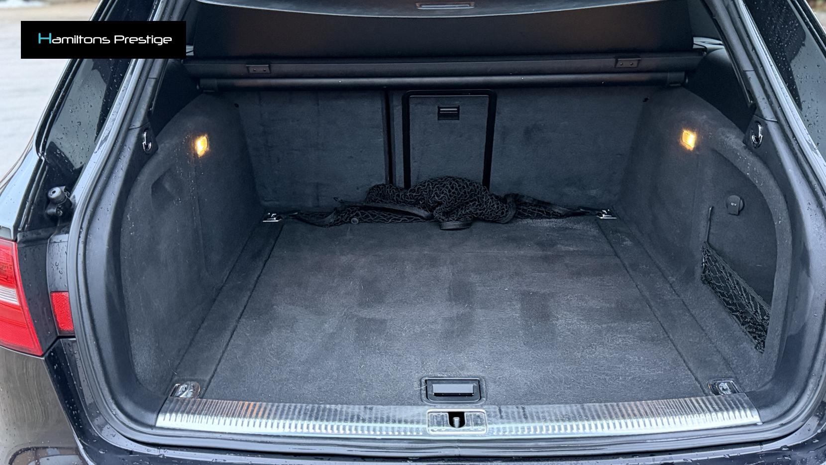 Audi RS4 Avant 4.2 FSI V8 Estate 5dr Petrol S Tronic quattro Euro 5 (450 ps)