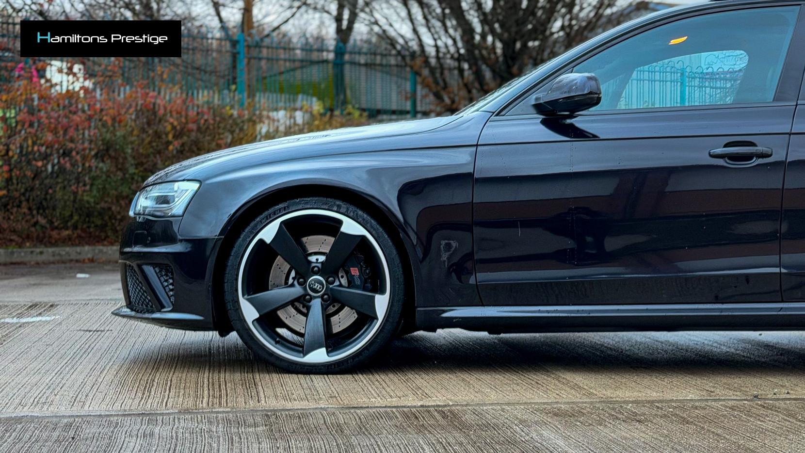 Audi RS4 Avant 4.2 FSI V8 Estate 5dr Petrol S Tronic quattro Euro 5 (450 ps)