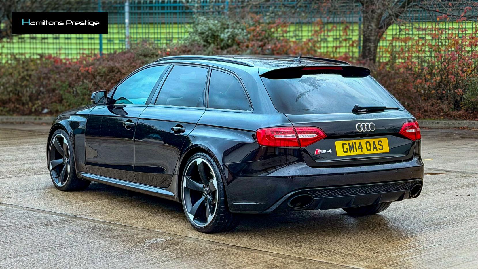 Audi RS4 Avant 4.2 FSI V8 Estate 5dr Petrol S Tronic quattro Euro 5 (450 ps)