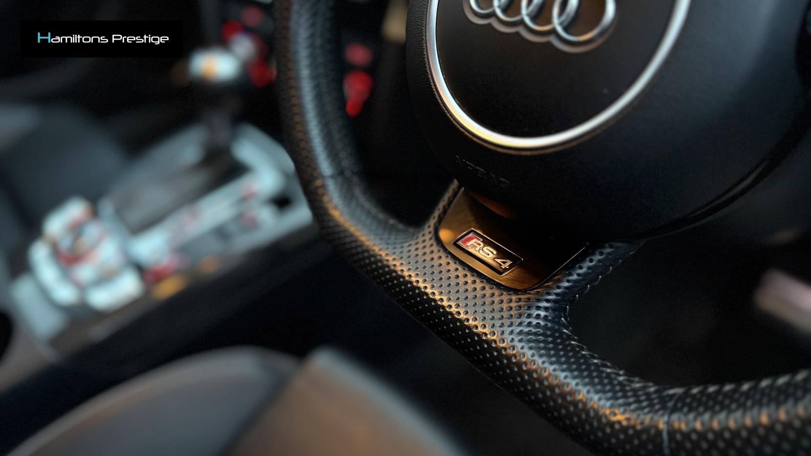 Audi RS4 Avant 4.2 FSI V8 Estate 5dr Petrol S Tronic quattro Euro 5 (450 ps)